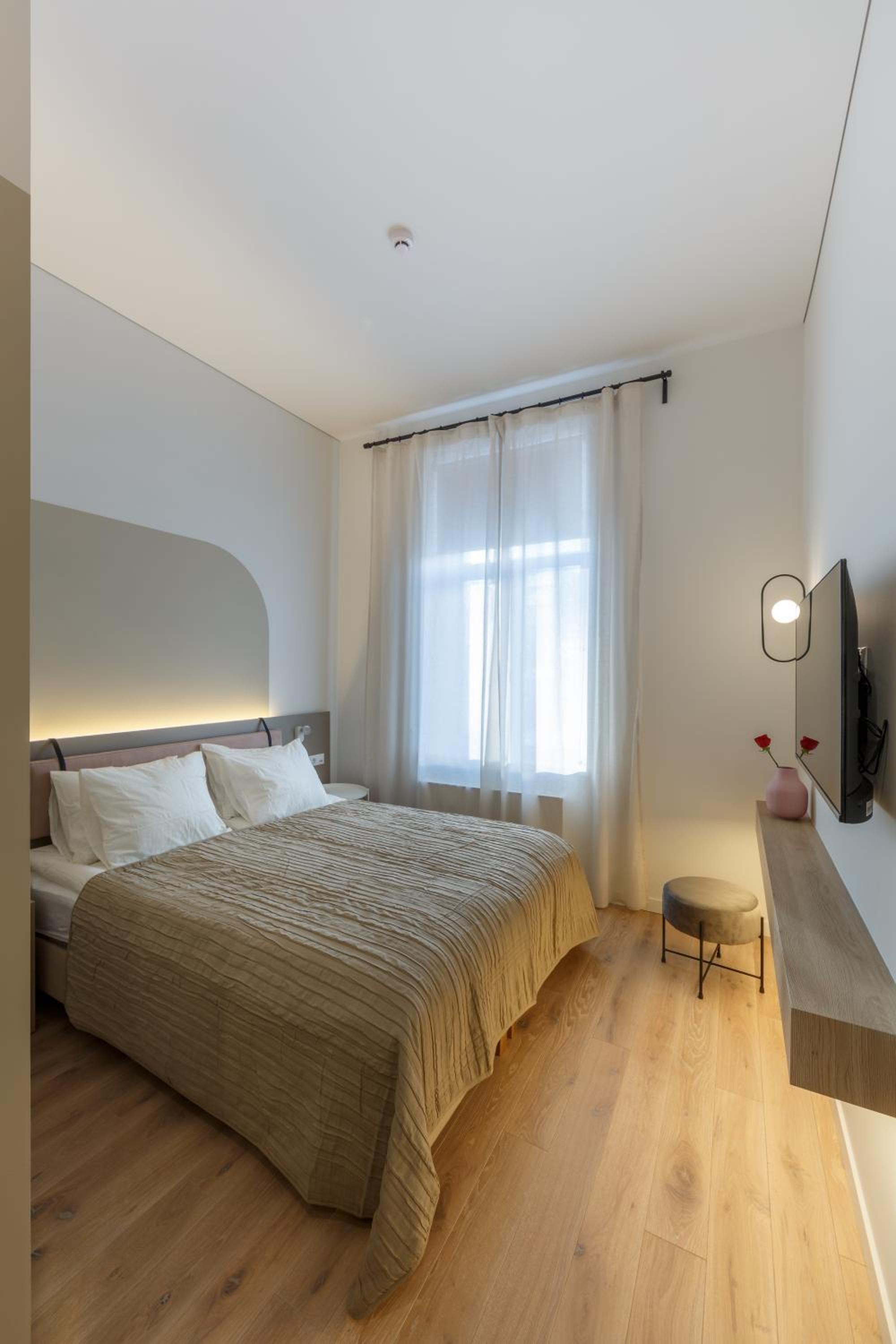 Double Room with Private Bathroom - Photo 1