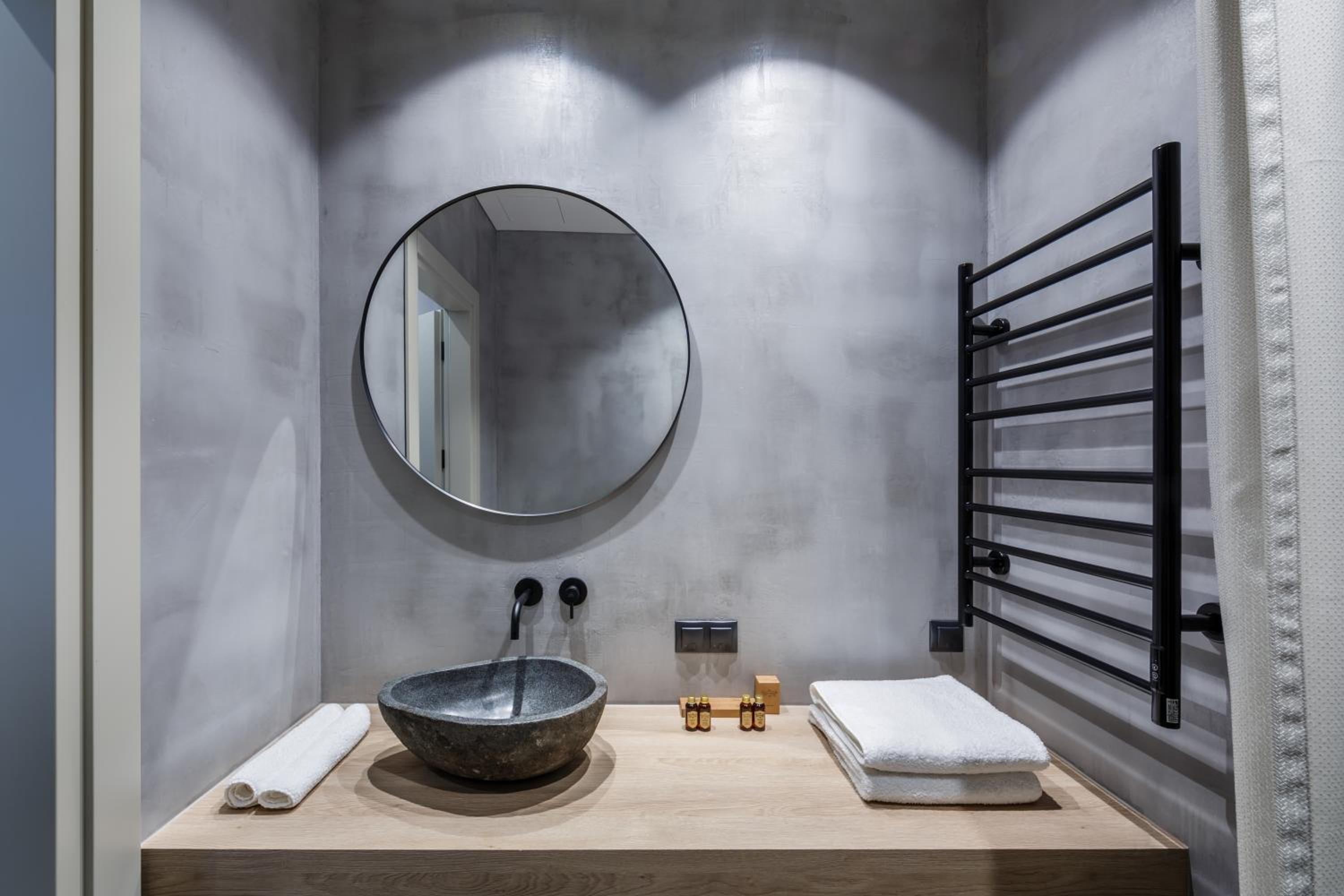 Double Room with Private Bathroom - Photo 9