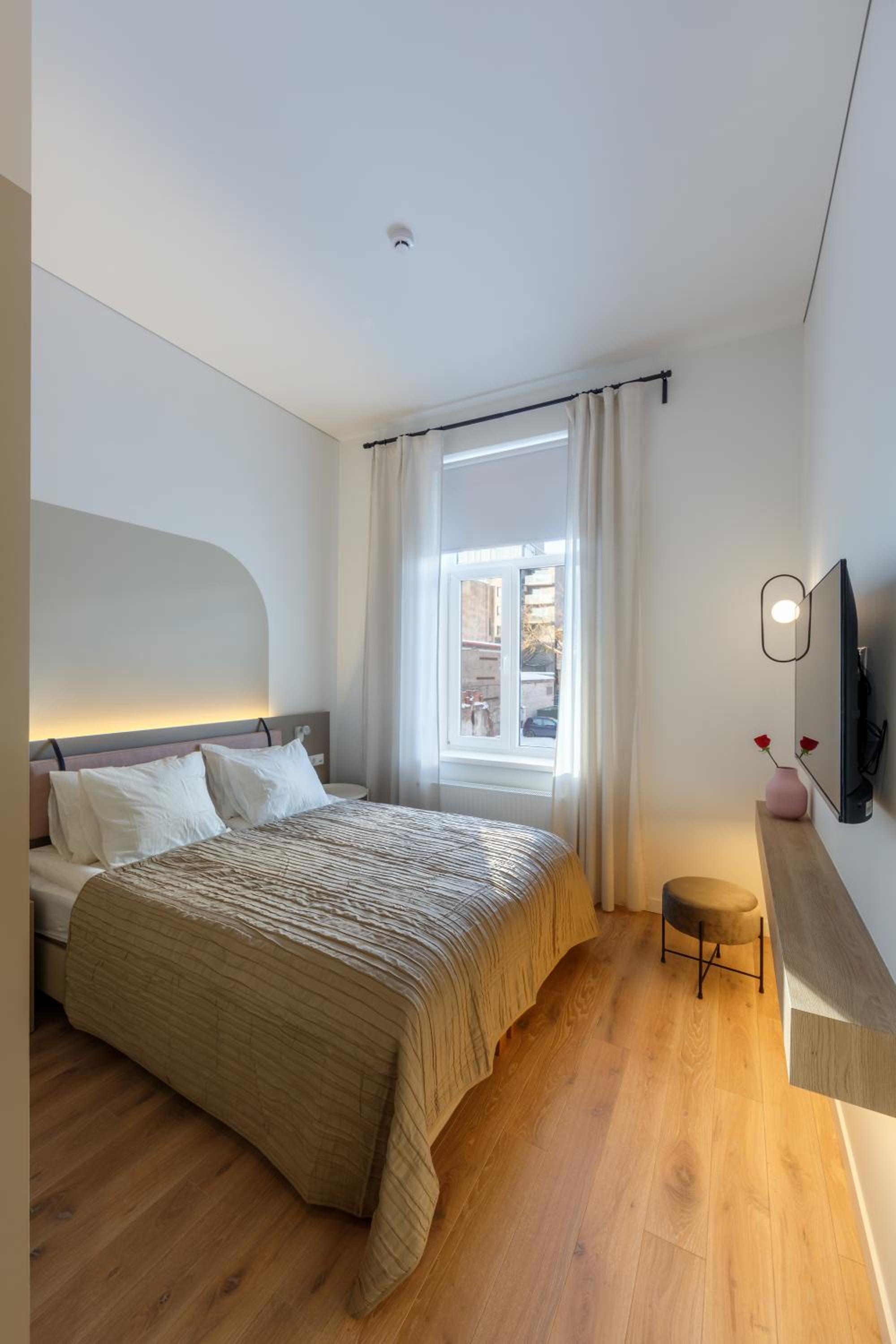 Double Room with Private Bathroom - Photo 2