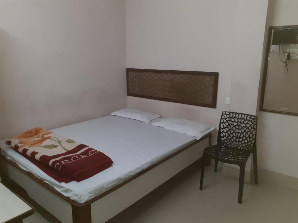 Budget Double Room photo 1