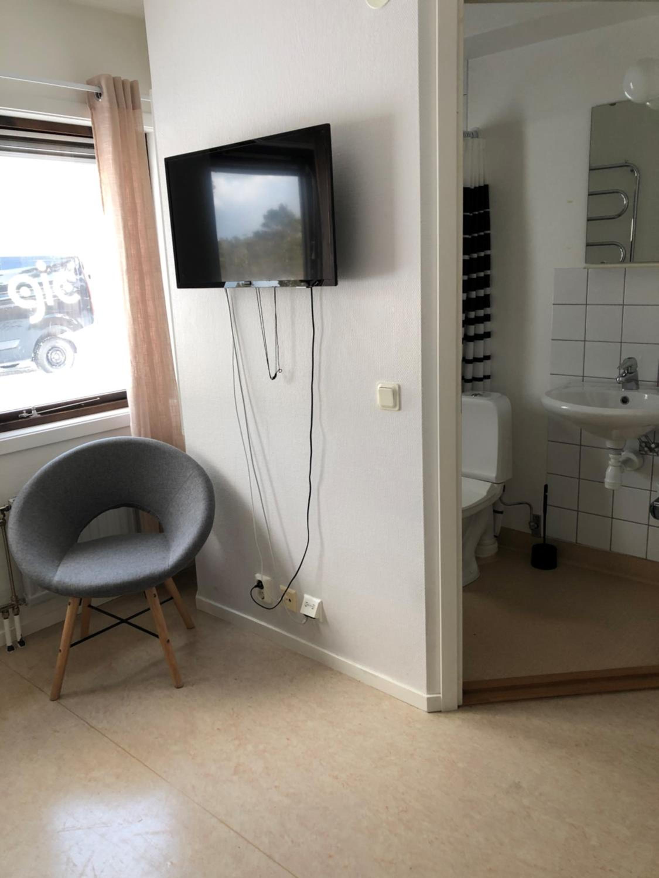 Triple Room with Private Bathroom - Photo 5