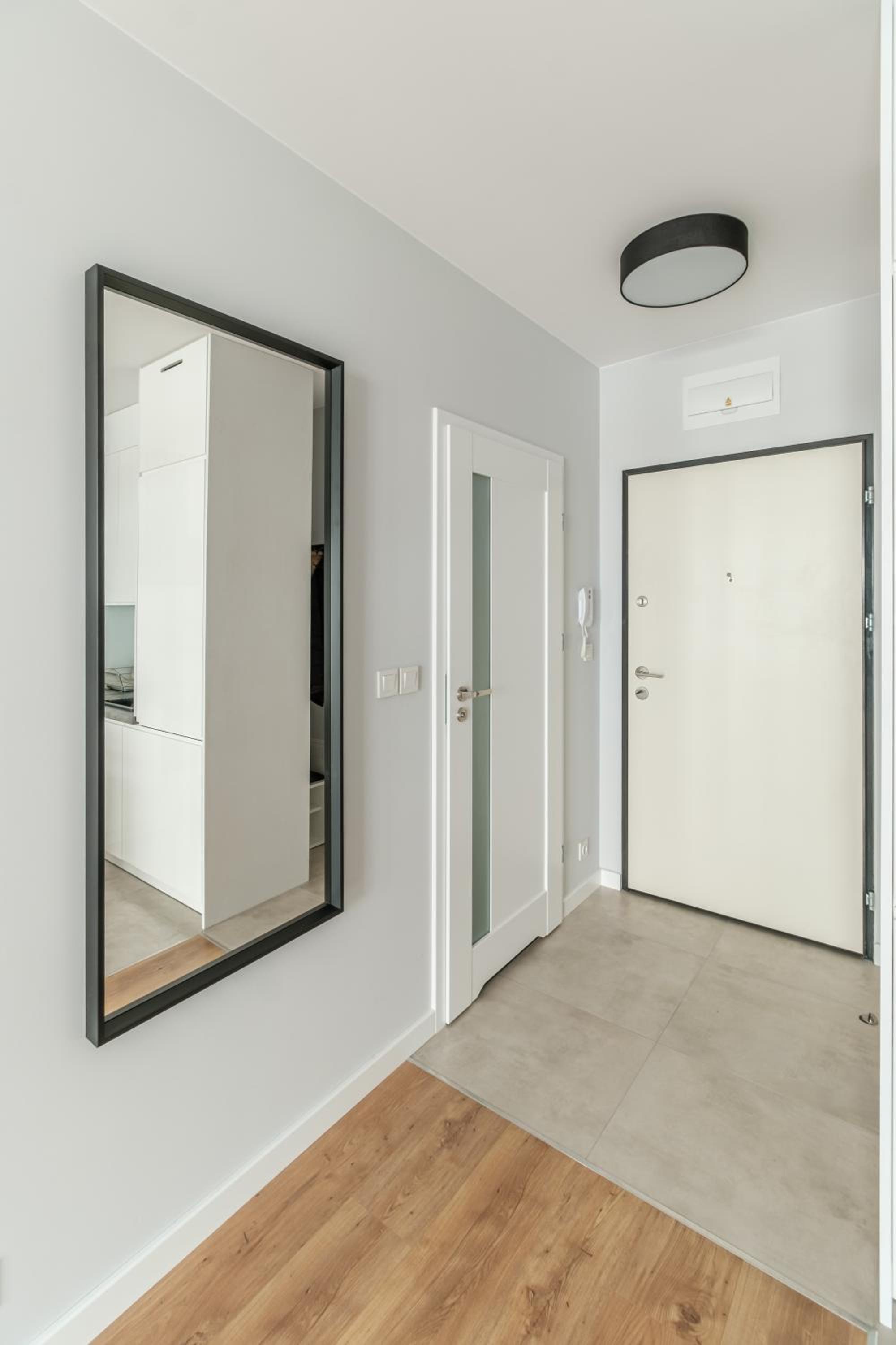 One-Bedroom Apartment - Photo 15