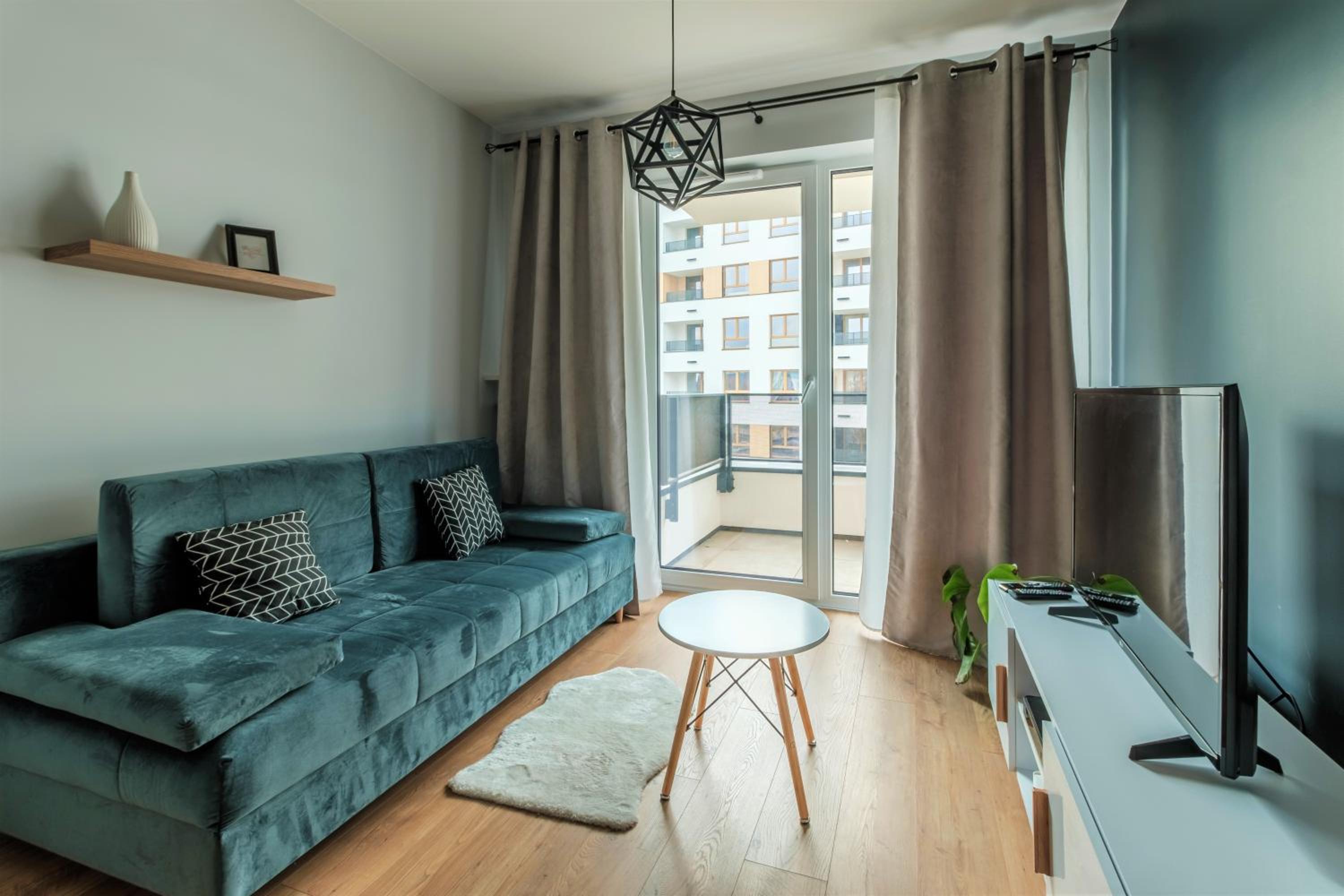 One-Bedroom Apartment - Photo 3