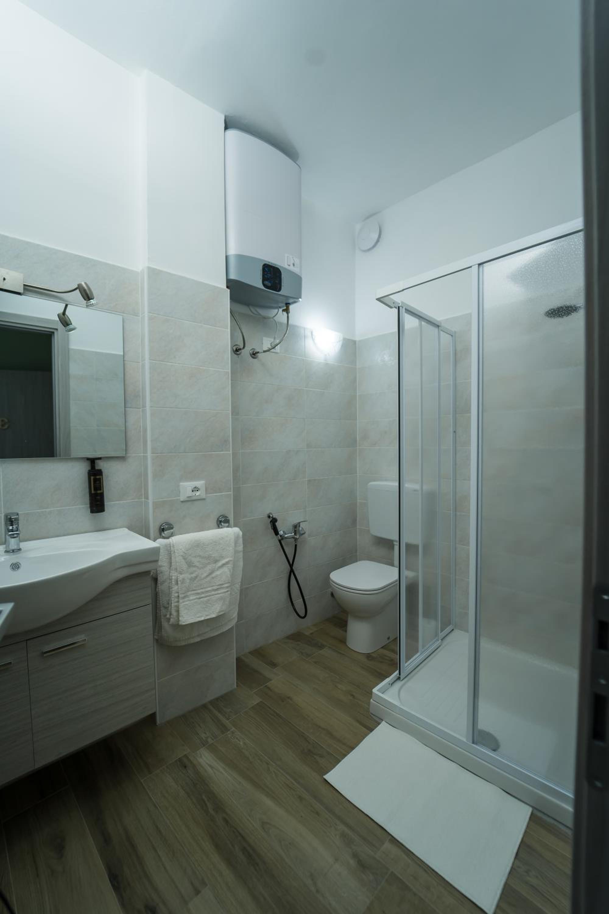Double Room with Private Bathroom photo 3