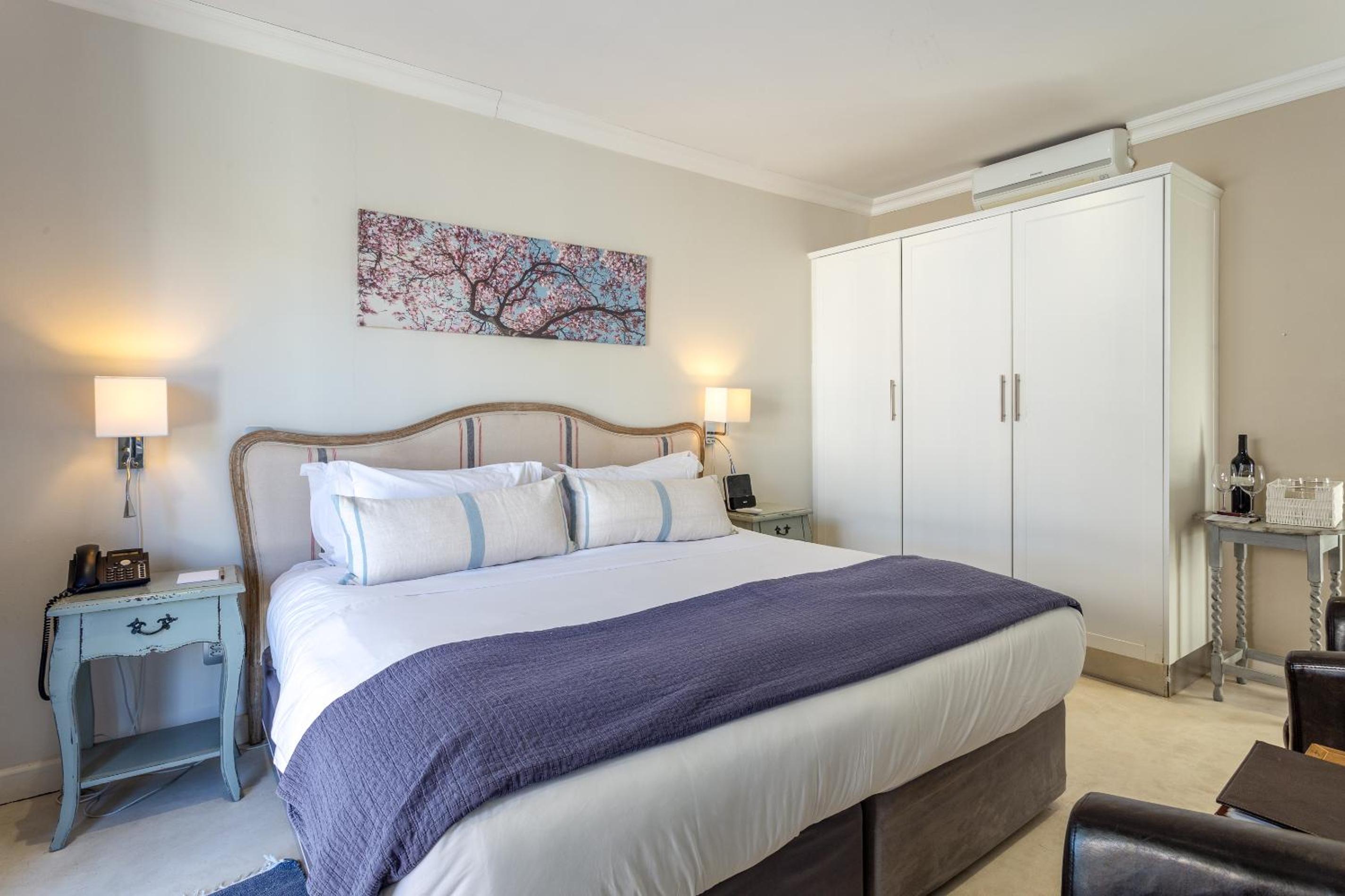 Deluxe Double Room - Downstairs - Photo 24