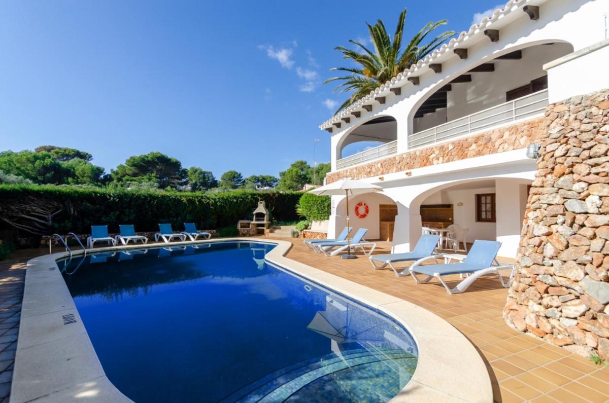 Villa photo 3