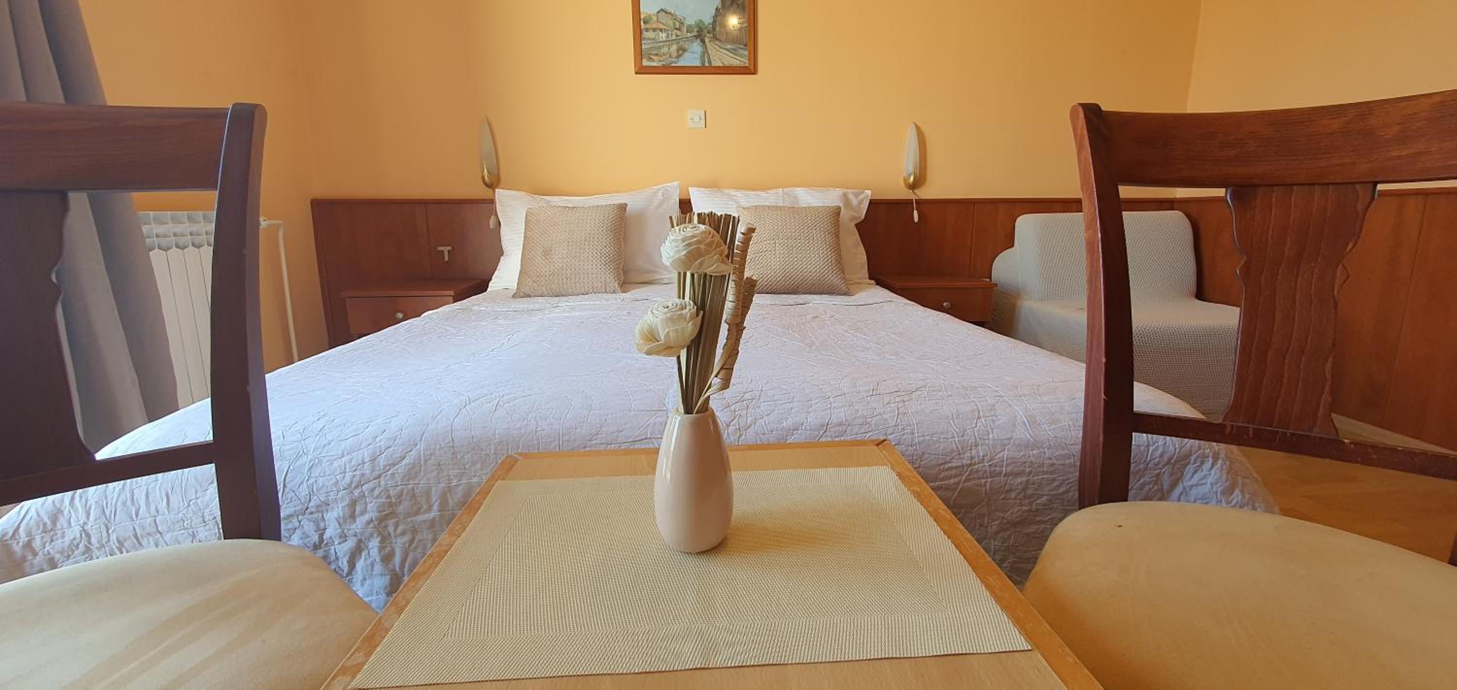 Double or Twin Room with Balcony photo 2