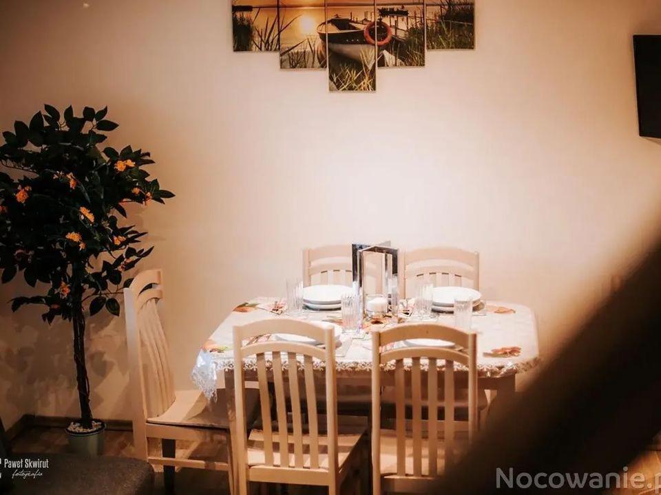Two-Bedroom House - Photo 3