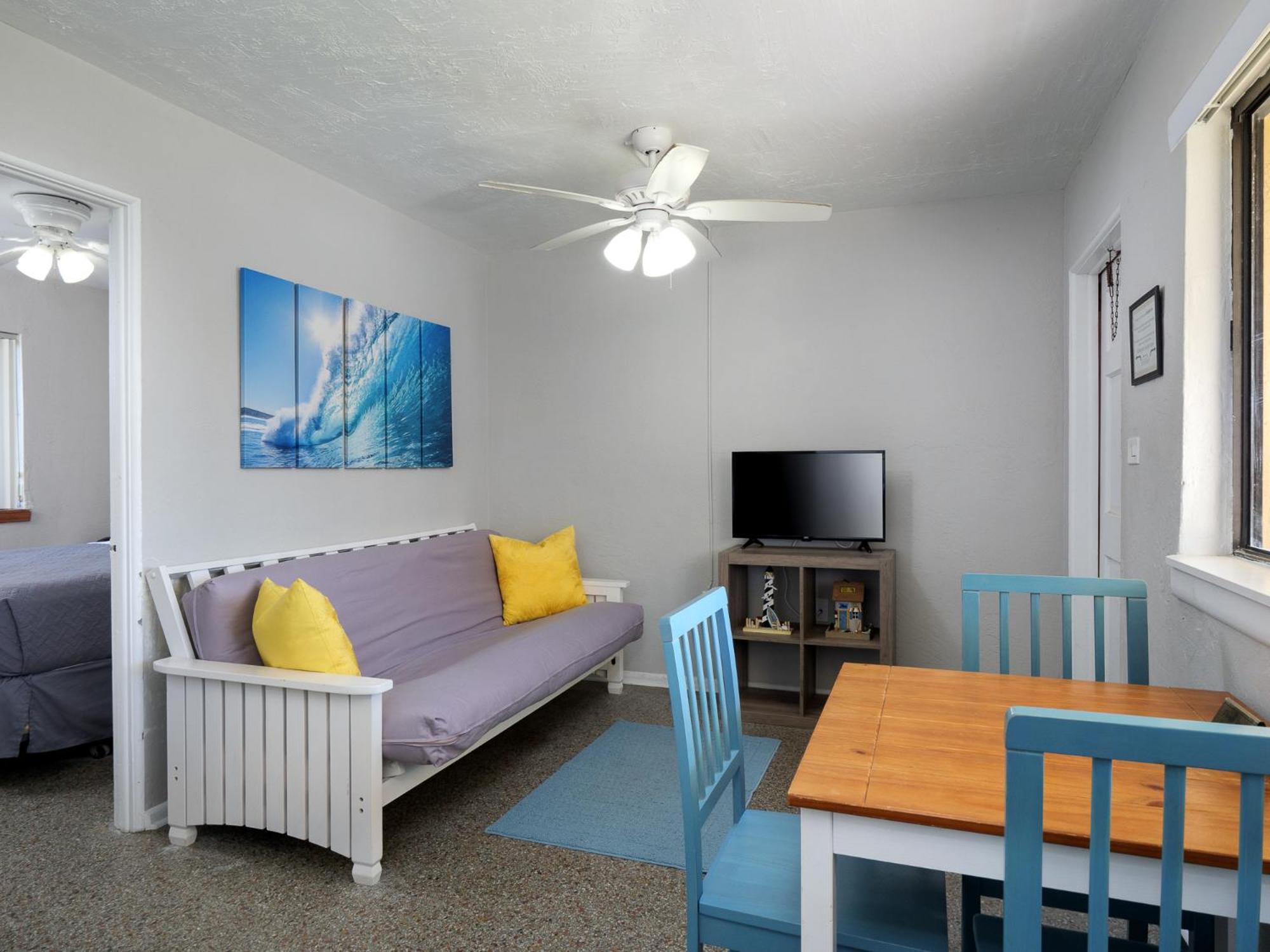 Two-Bedroom Suite - Non-Smoking - Photo 13