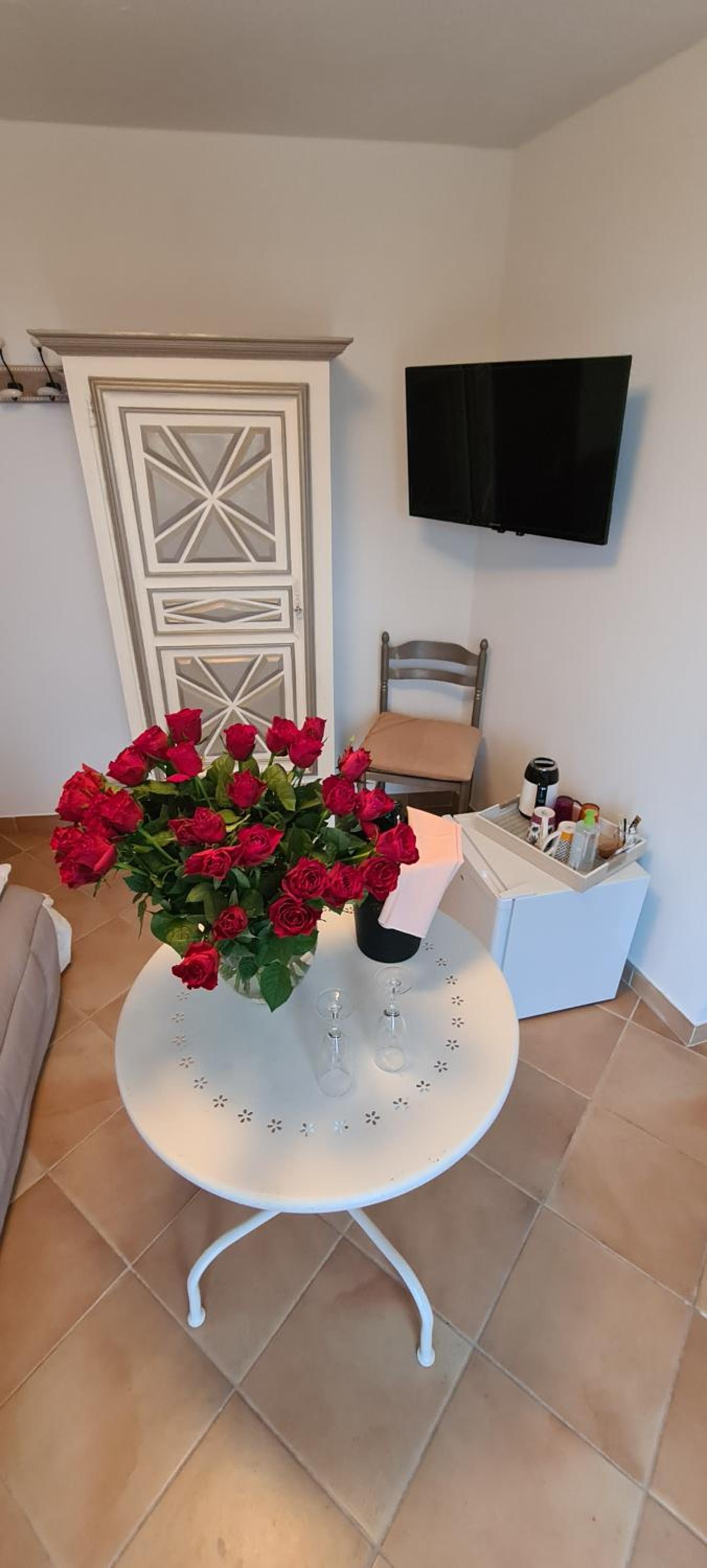 Queen Suite - Photo 25