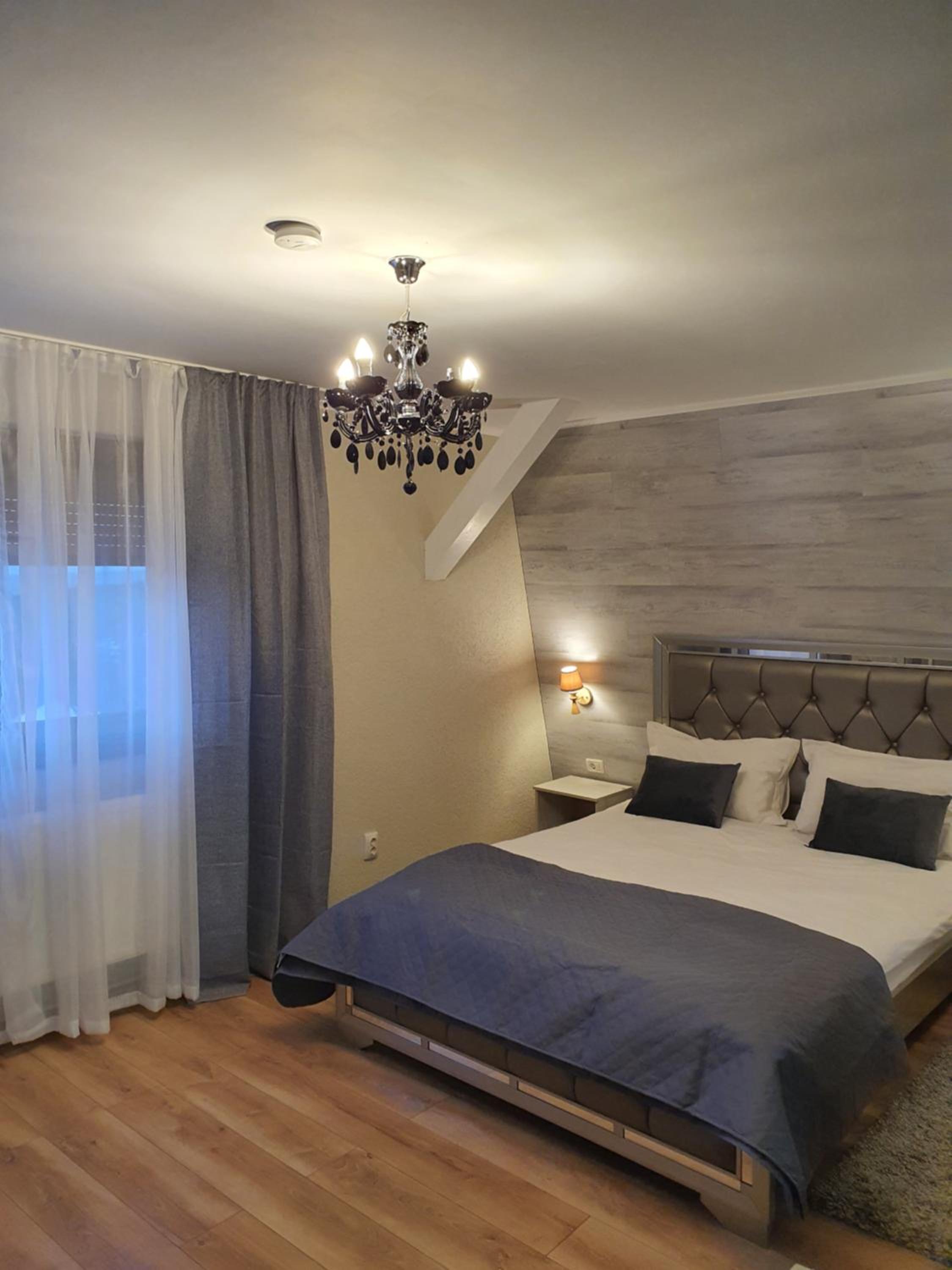 Standard Double Room - Photo 1