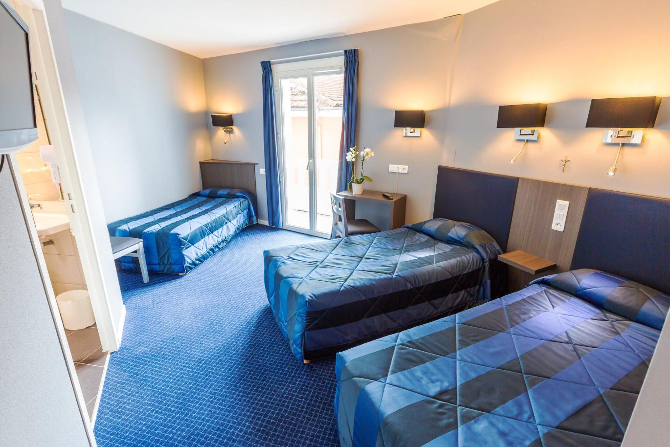 Triple Room - Photo 1