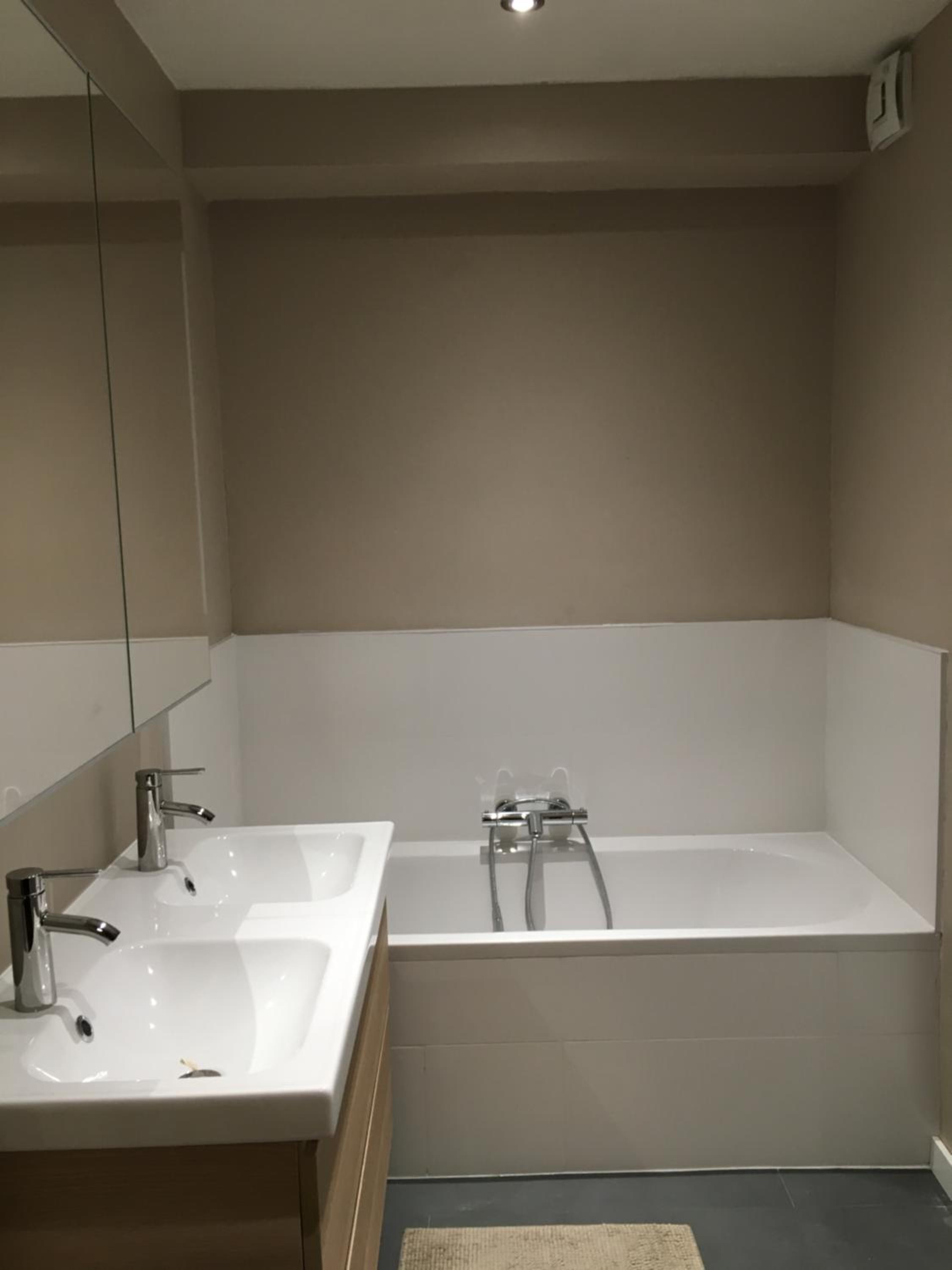 Three-Bedroom Apartment - Photo 2