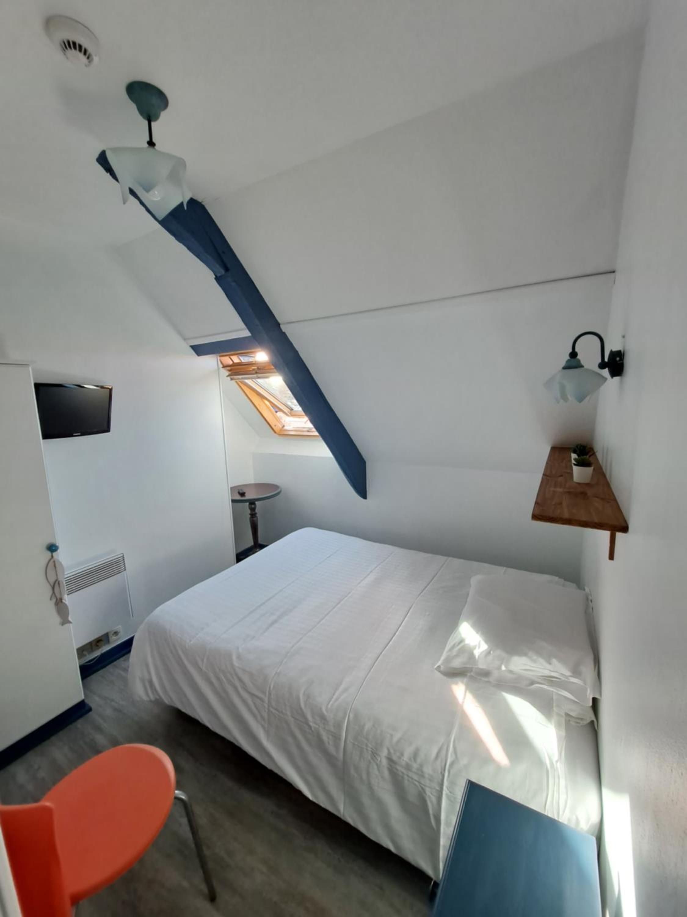 Room 7