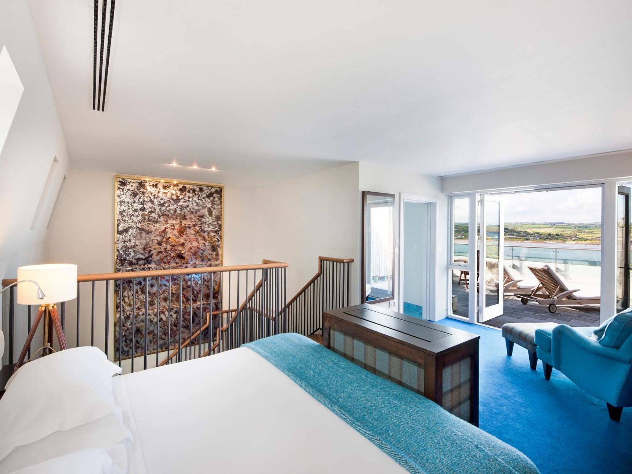 Cliff Veranda Suite photo 3