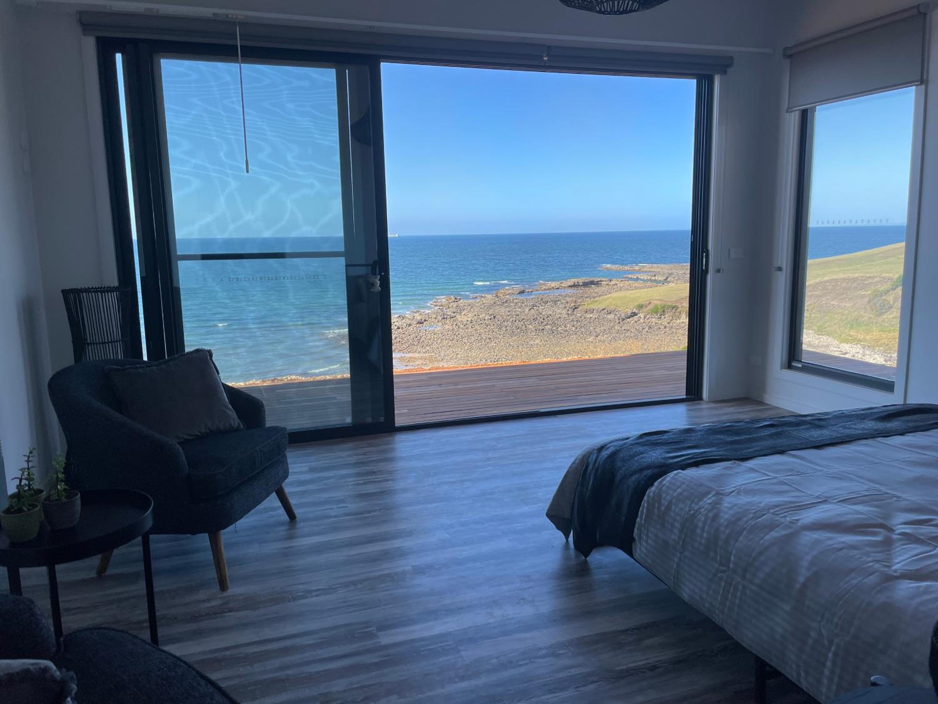 King Room with Sea View - Photo 24