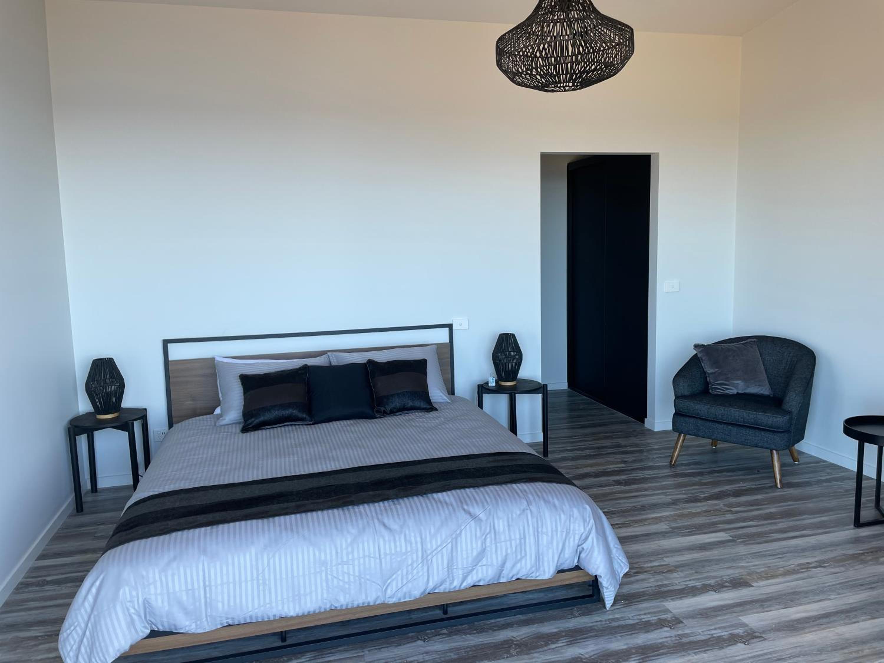 King Room with Sea View - Photo 7