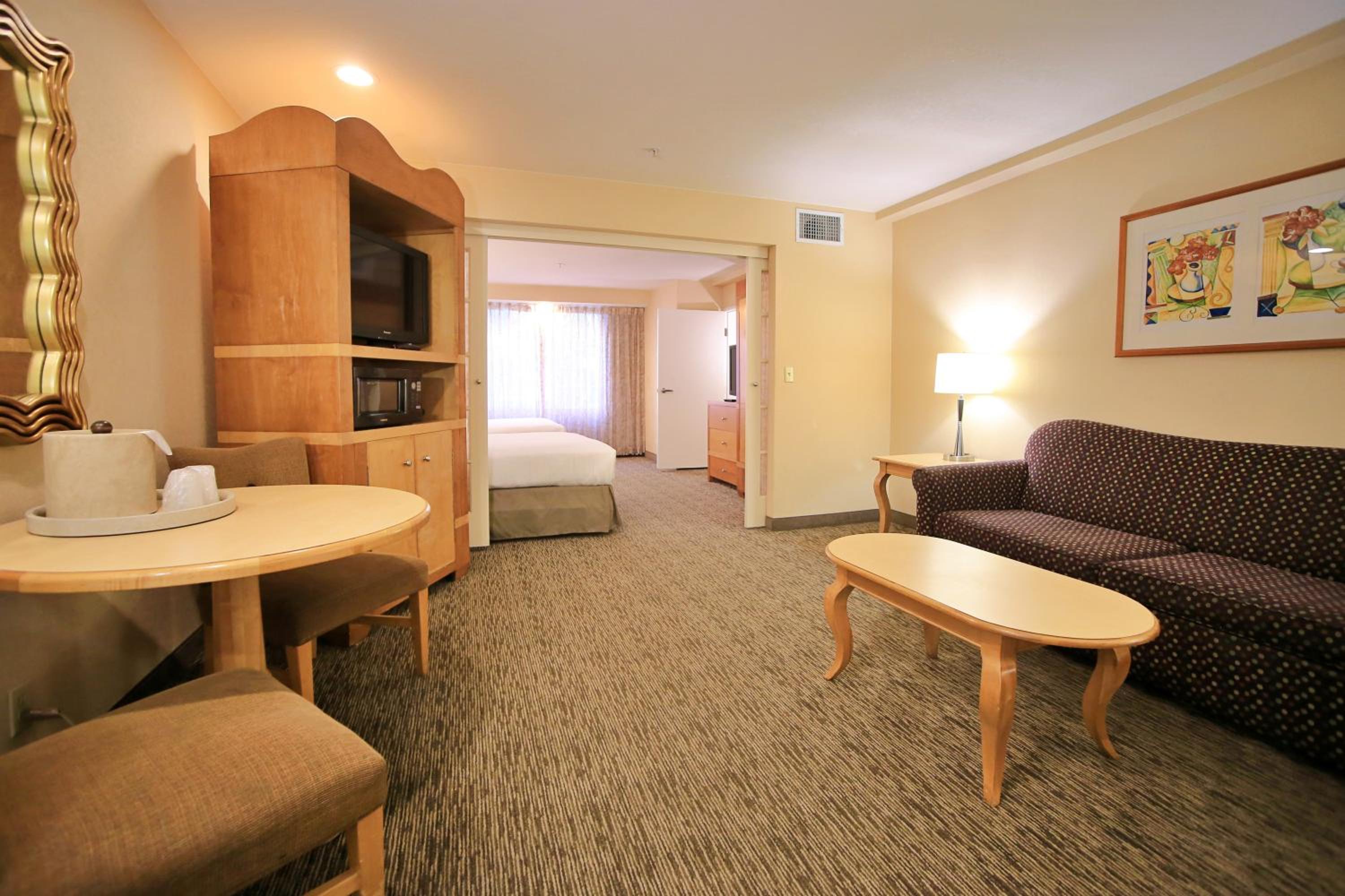 Family Room - Disability Access - Photo 1