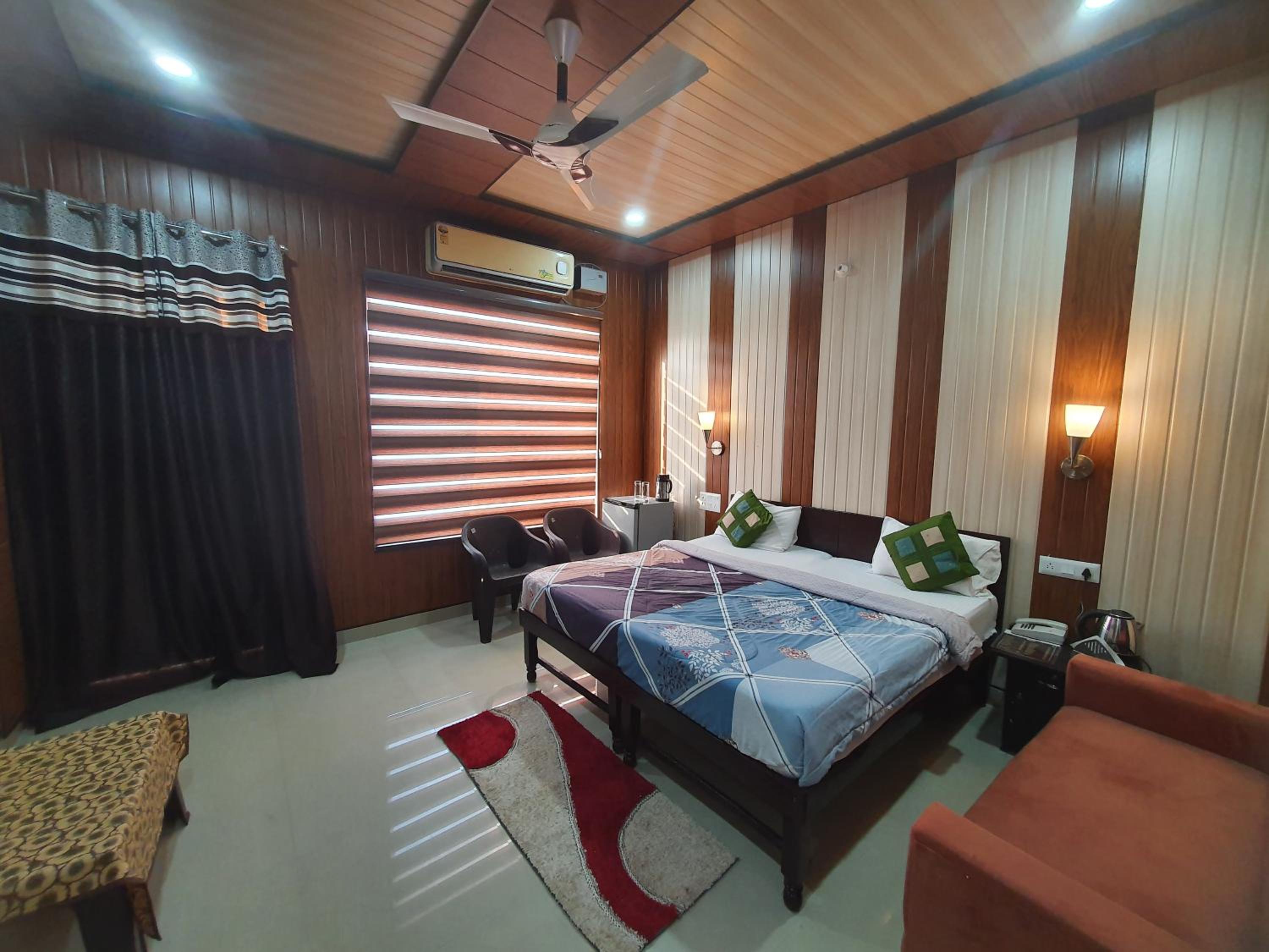 Double Room with Mountain View - Photo 10