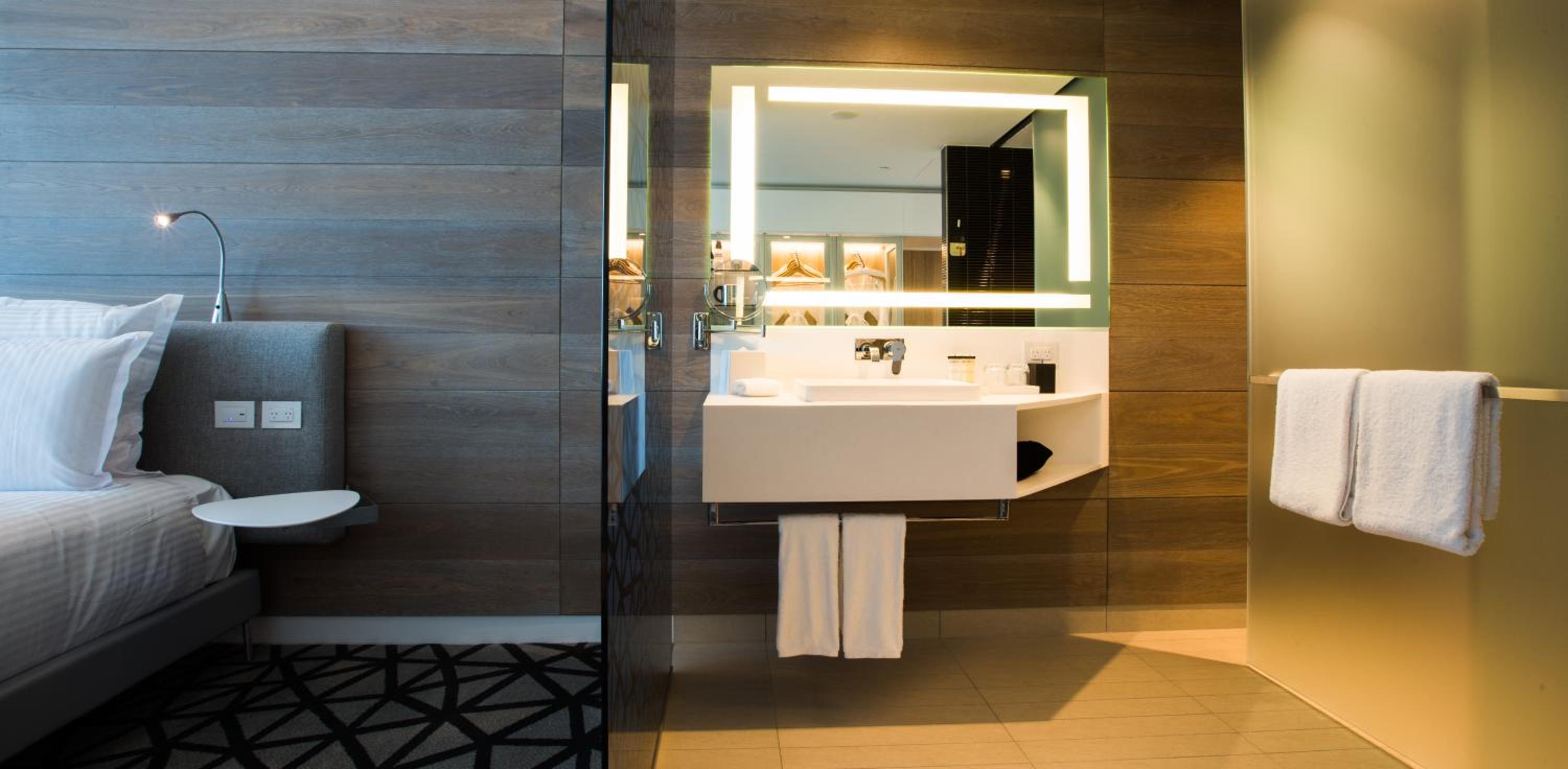 Deluxe Executive King Room - High Floor