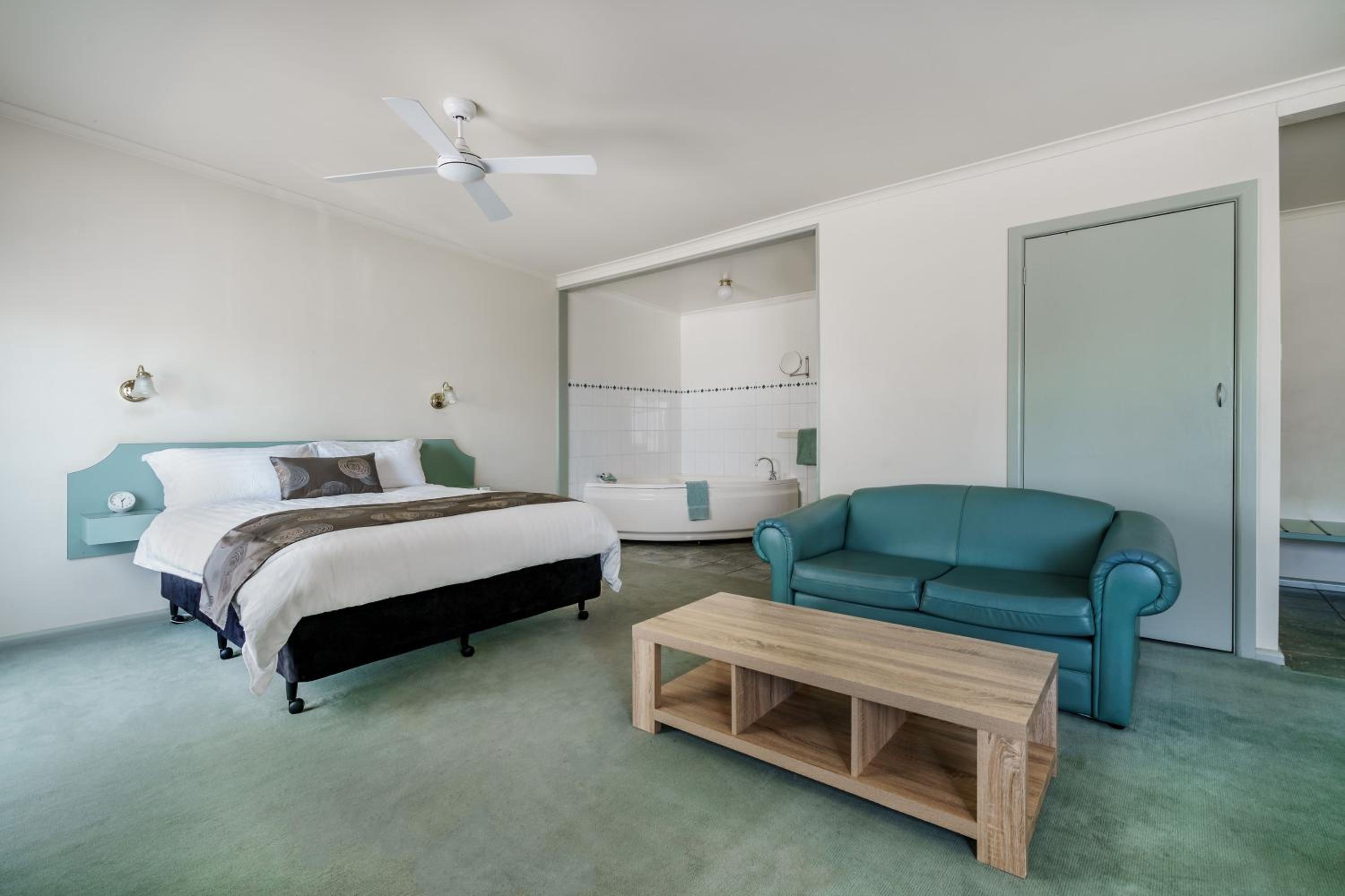 Spa Room photo 1