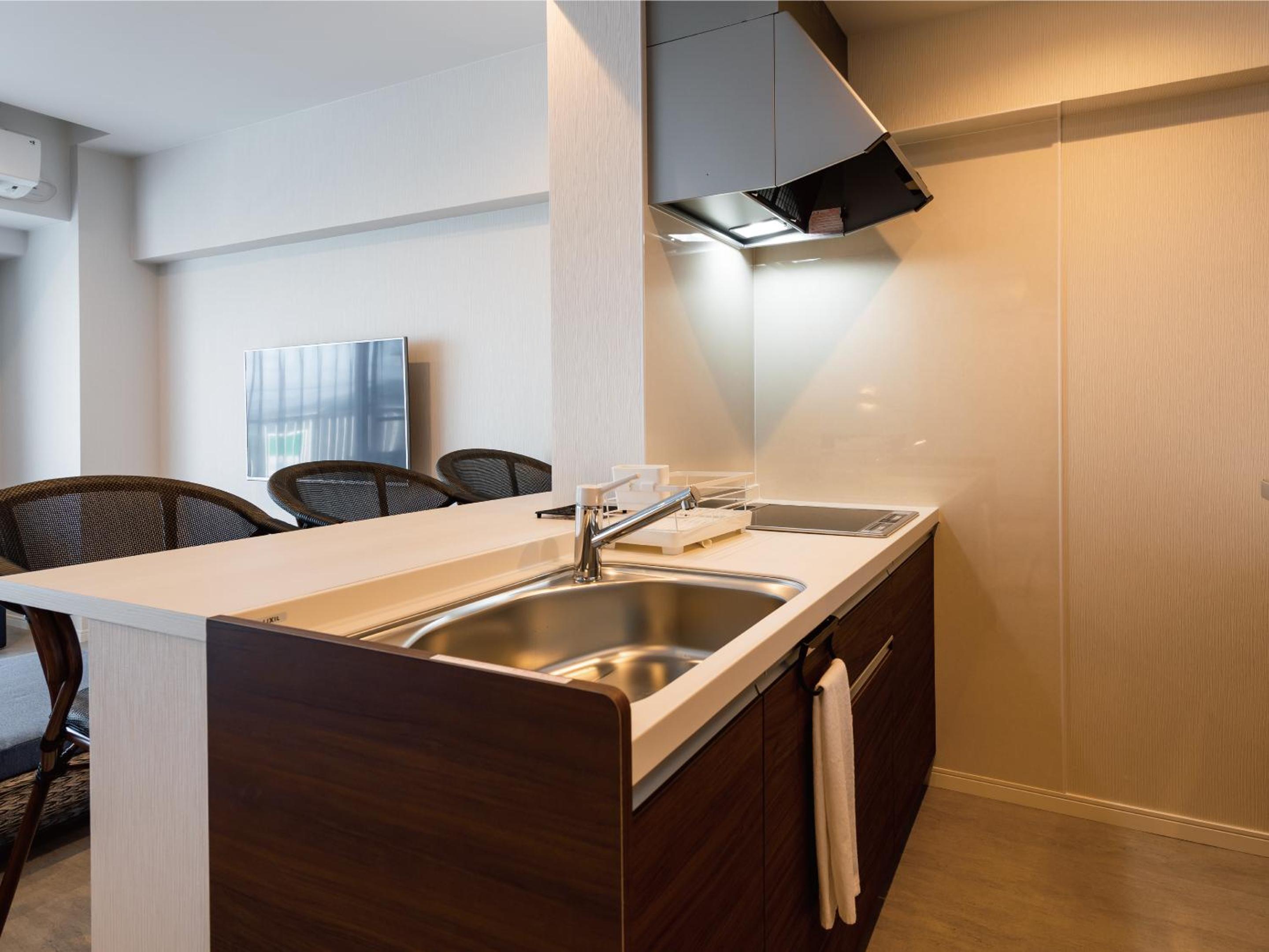  Premium Suite Condo - Photo 7