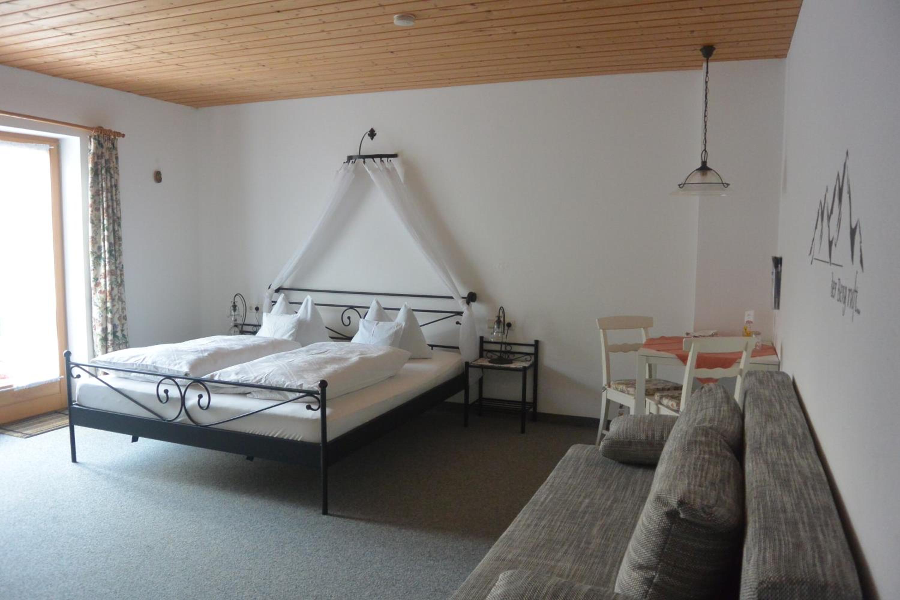 Triple Room with Balcony or Terrace photo 3