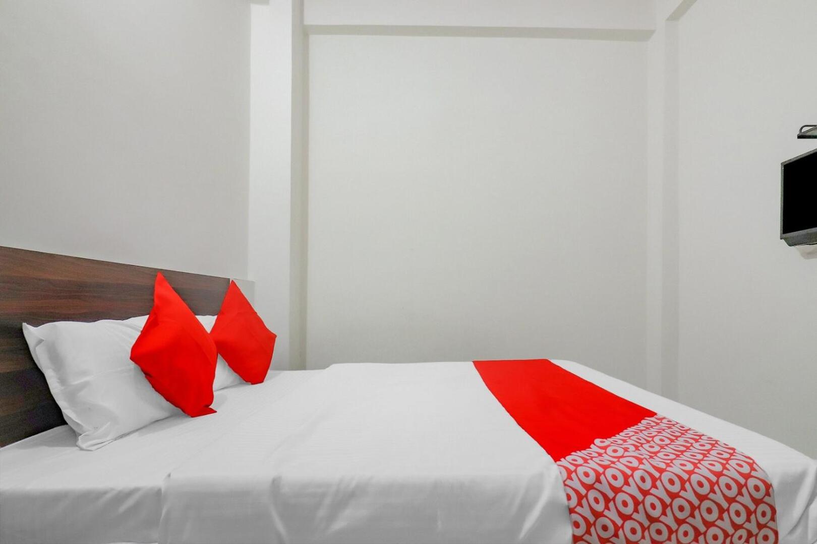 Deluxe Room - Photo 1