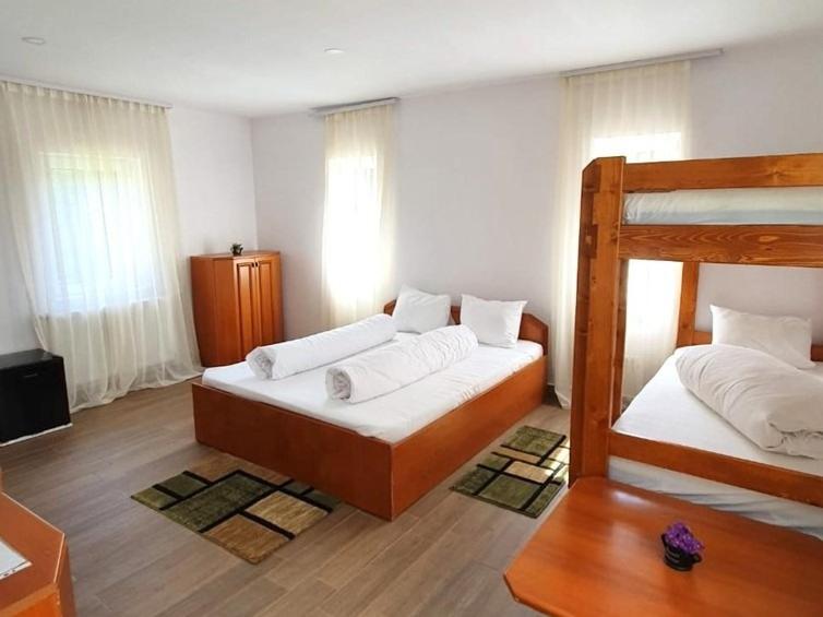 Three-Bedroom Villa - Photo 3