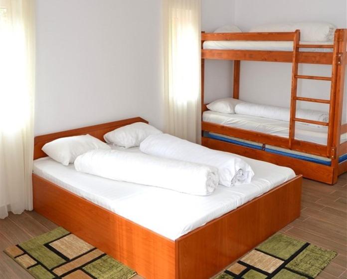 Three-Bedroom Villa - Photo 4