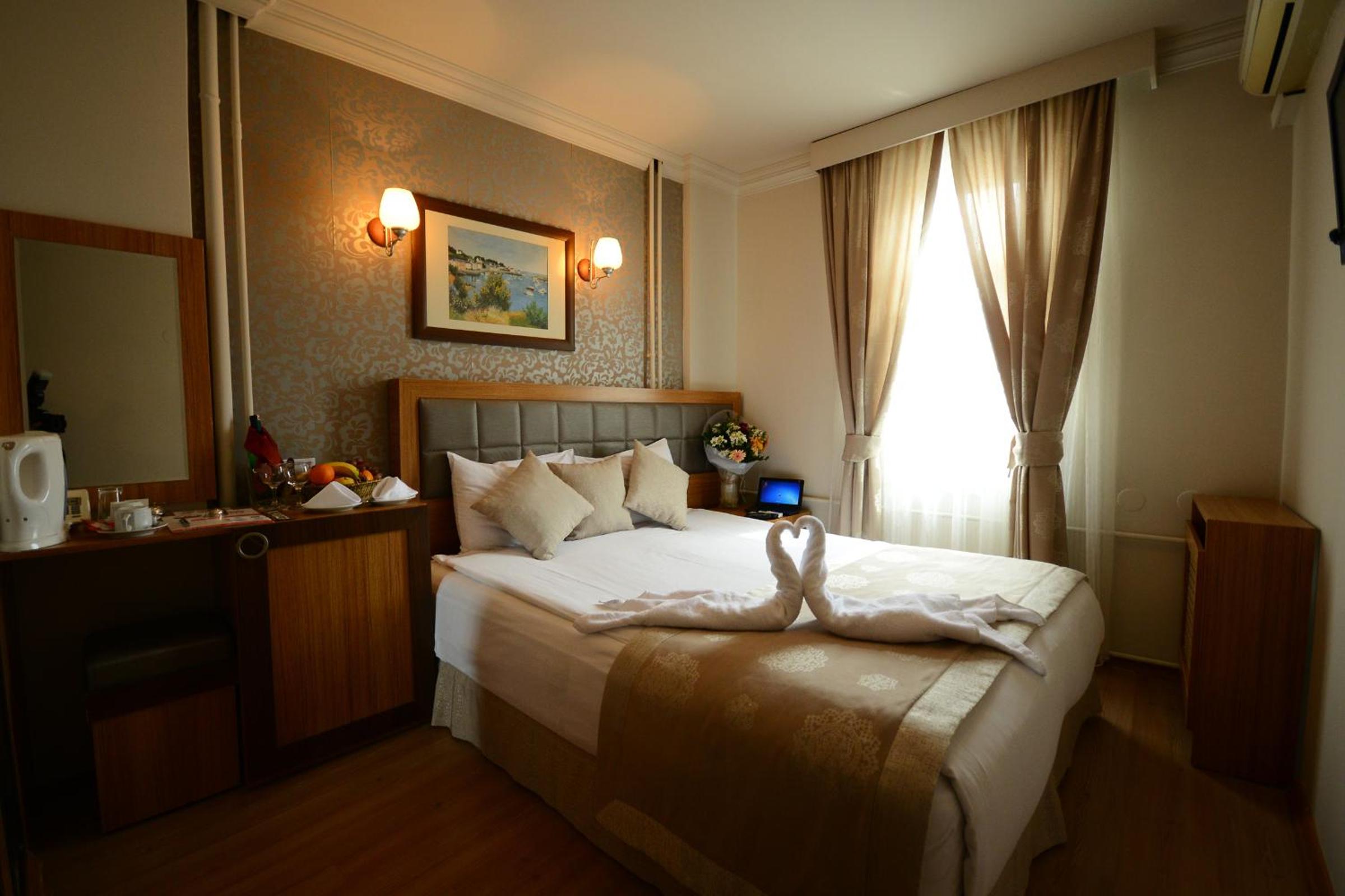 Standard Double Room - Photo 6