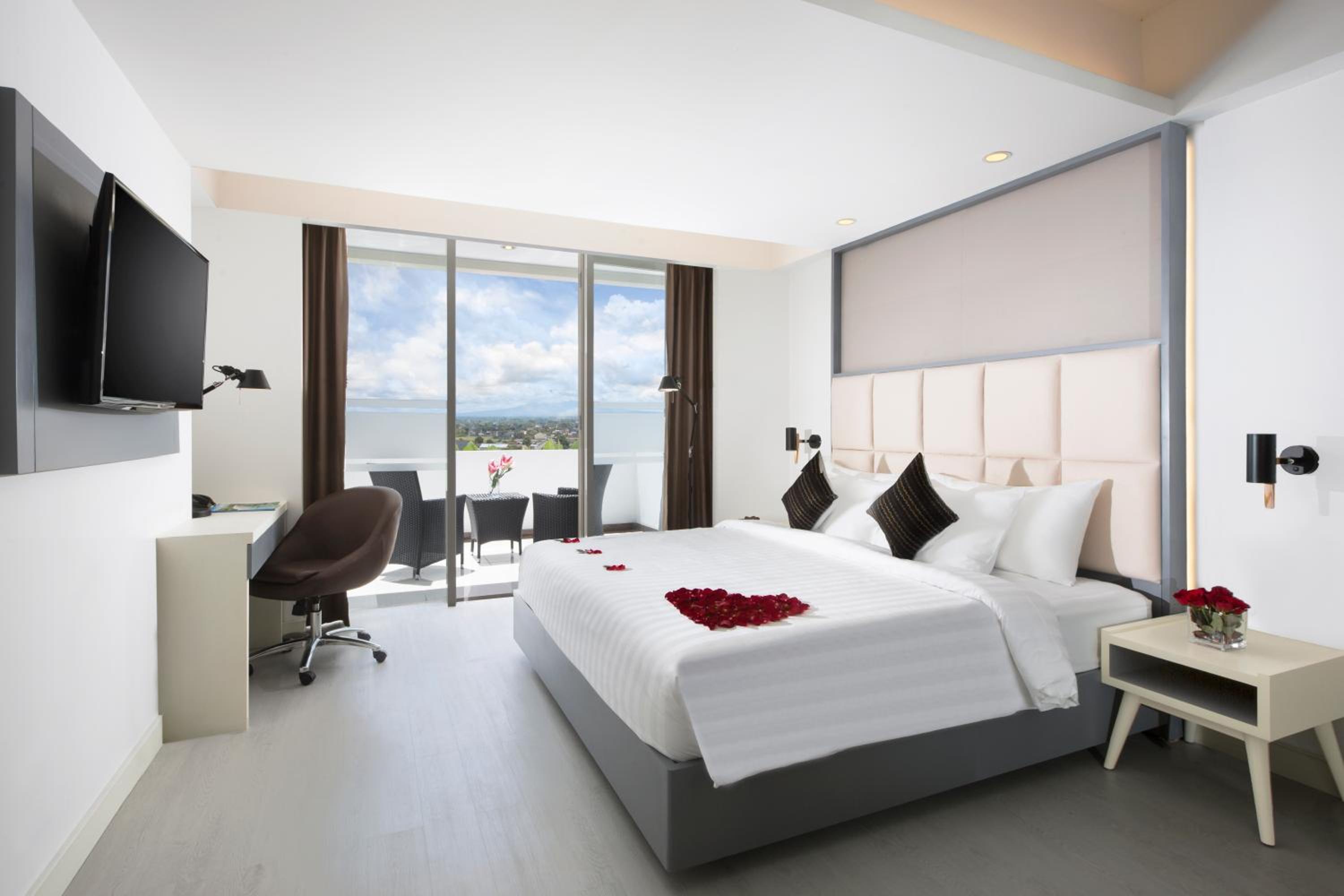 The Innside Room - Terrace