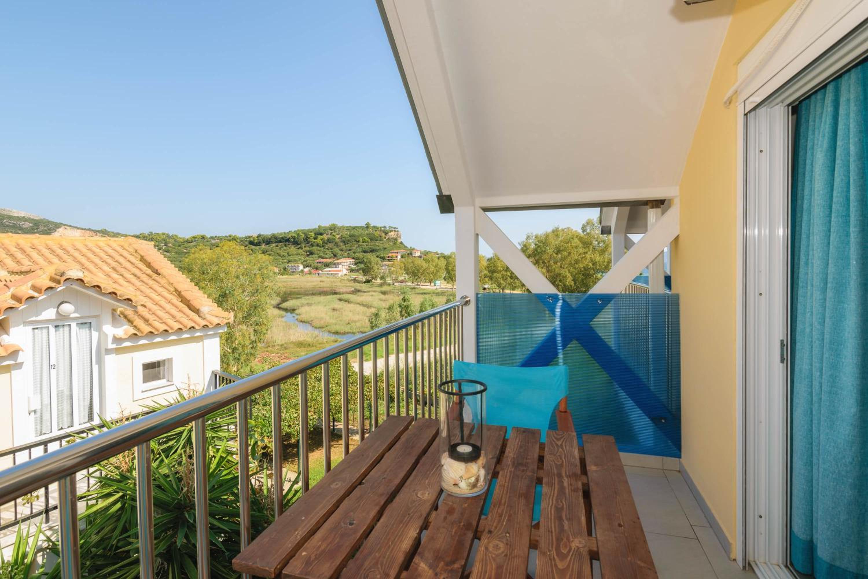 Studio with Balcony - Photo 32