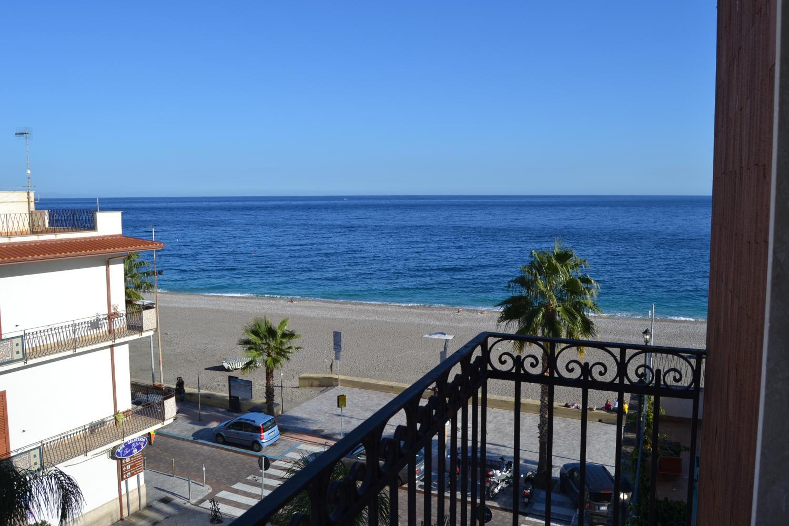 Standard Double or Twin Room with Balcony photo 3