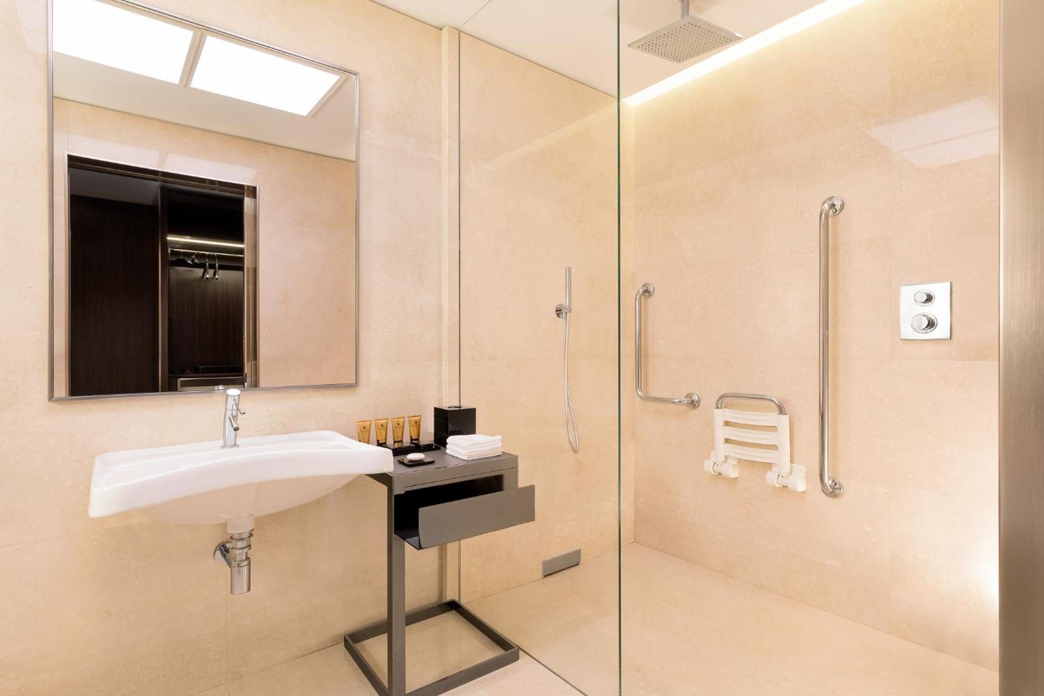 Premium Room
