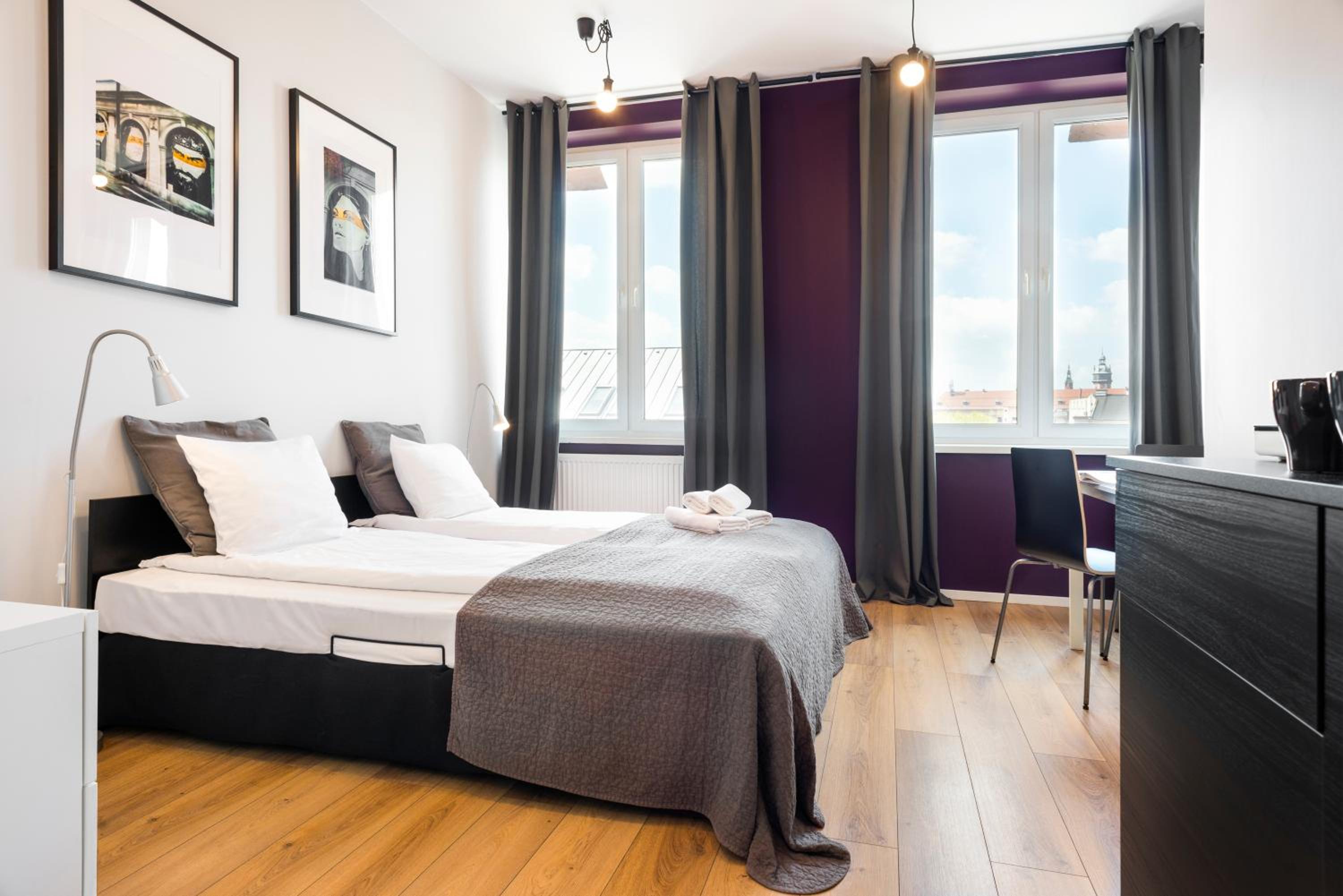 Studio Apartment