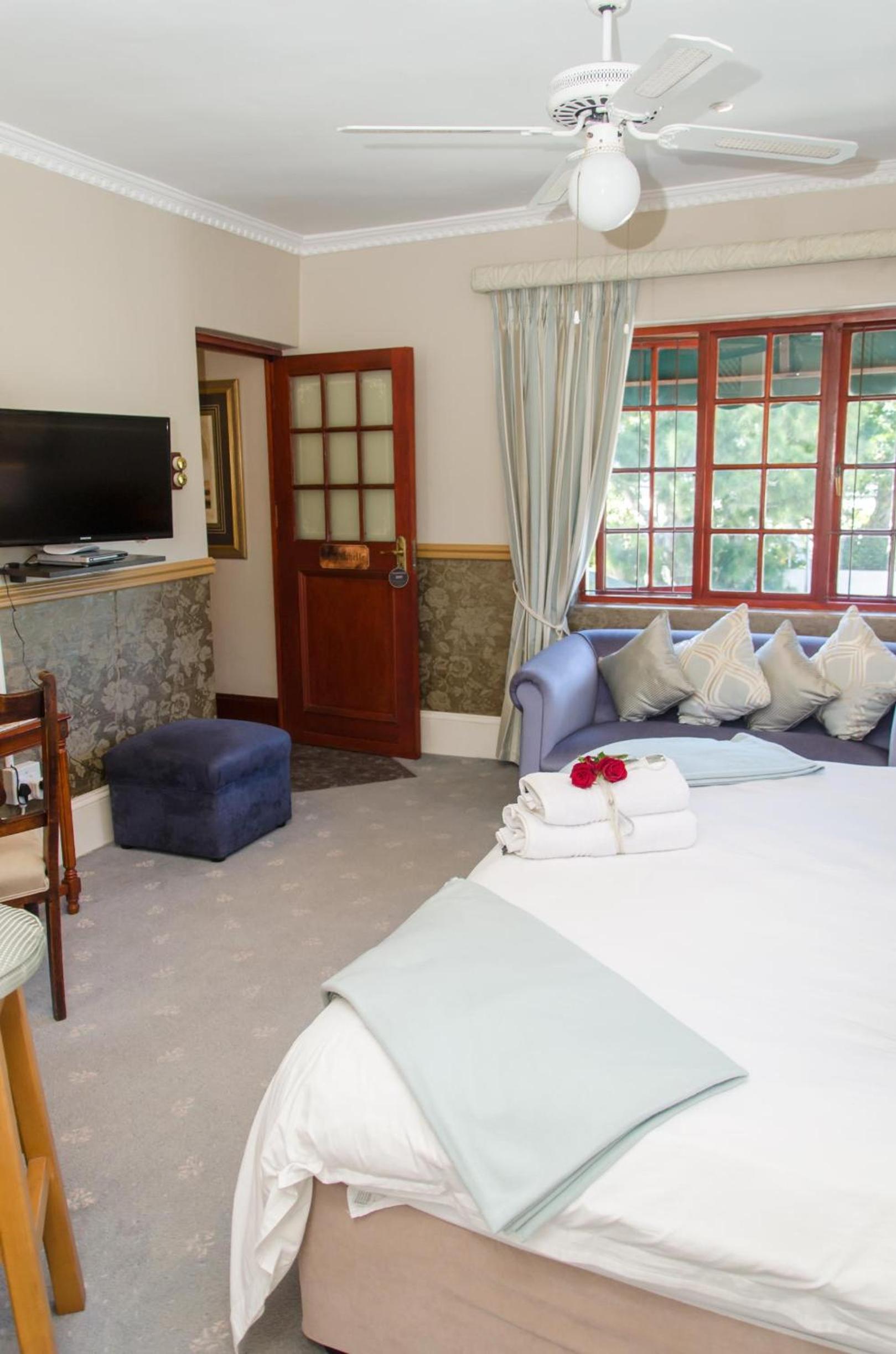 Twin/Double Room - Photo 21