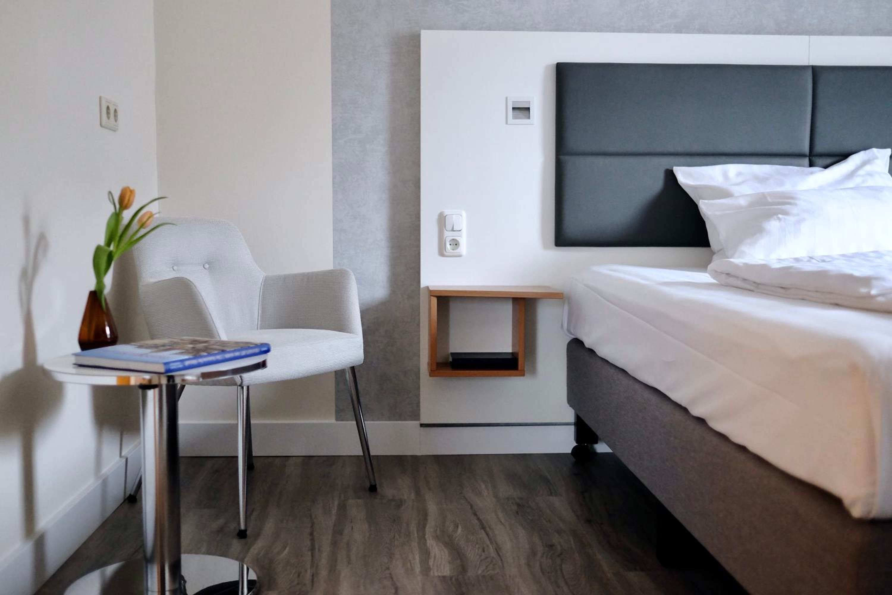 Superior Room 2 Single Beds - Photo 6