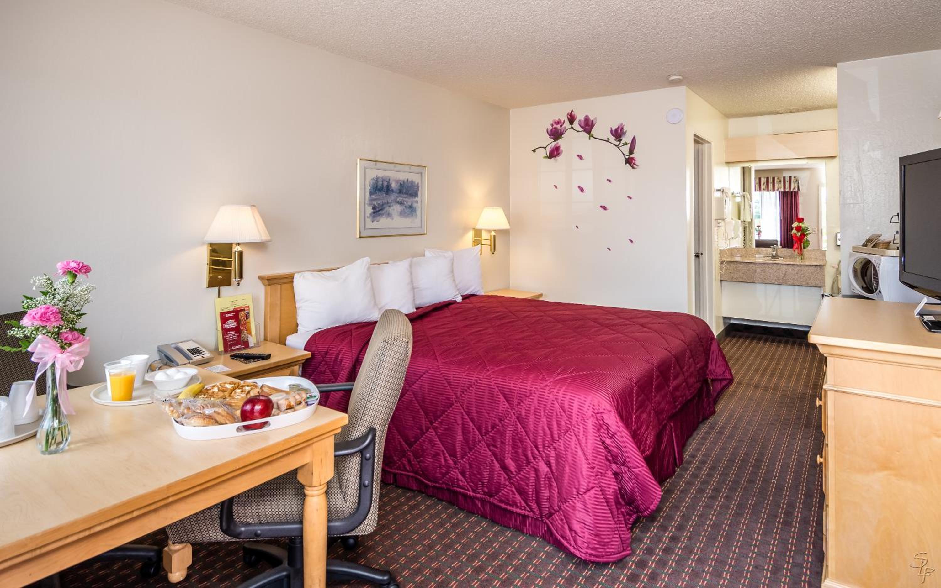 Queen Room