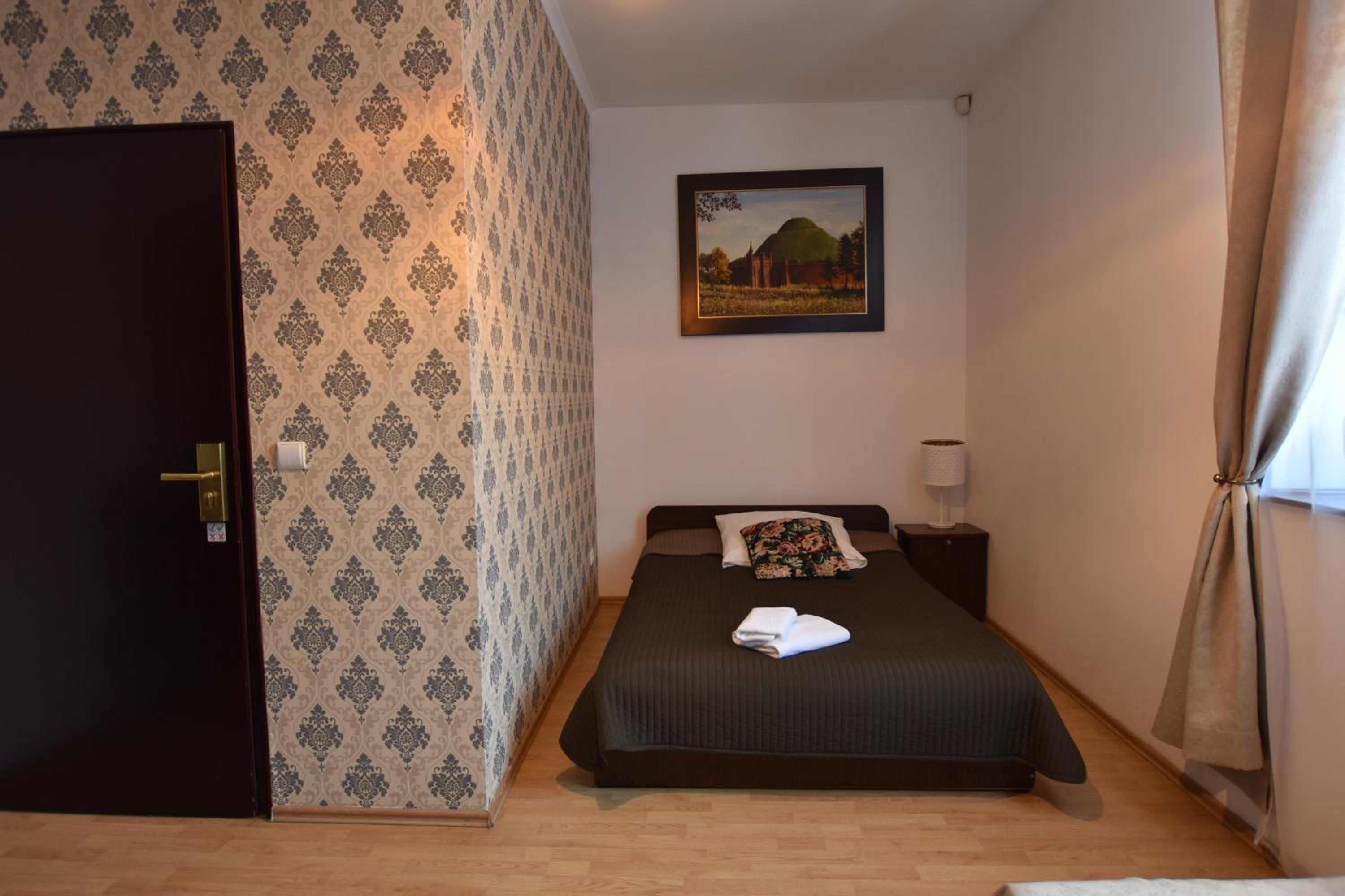 Double Room - Photo 3