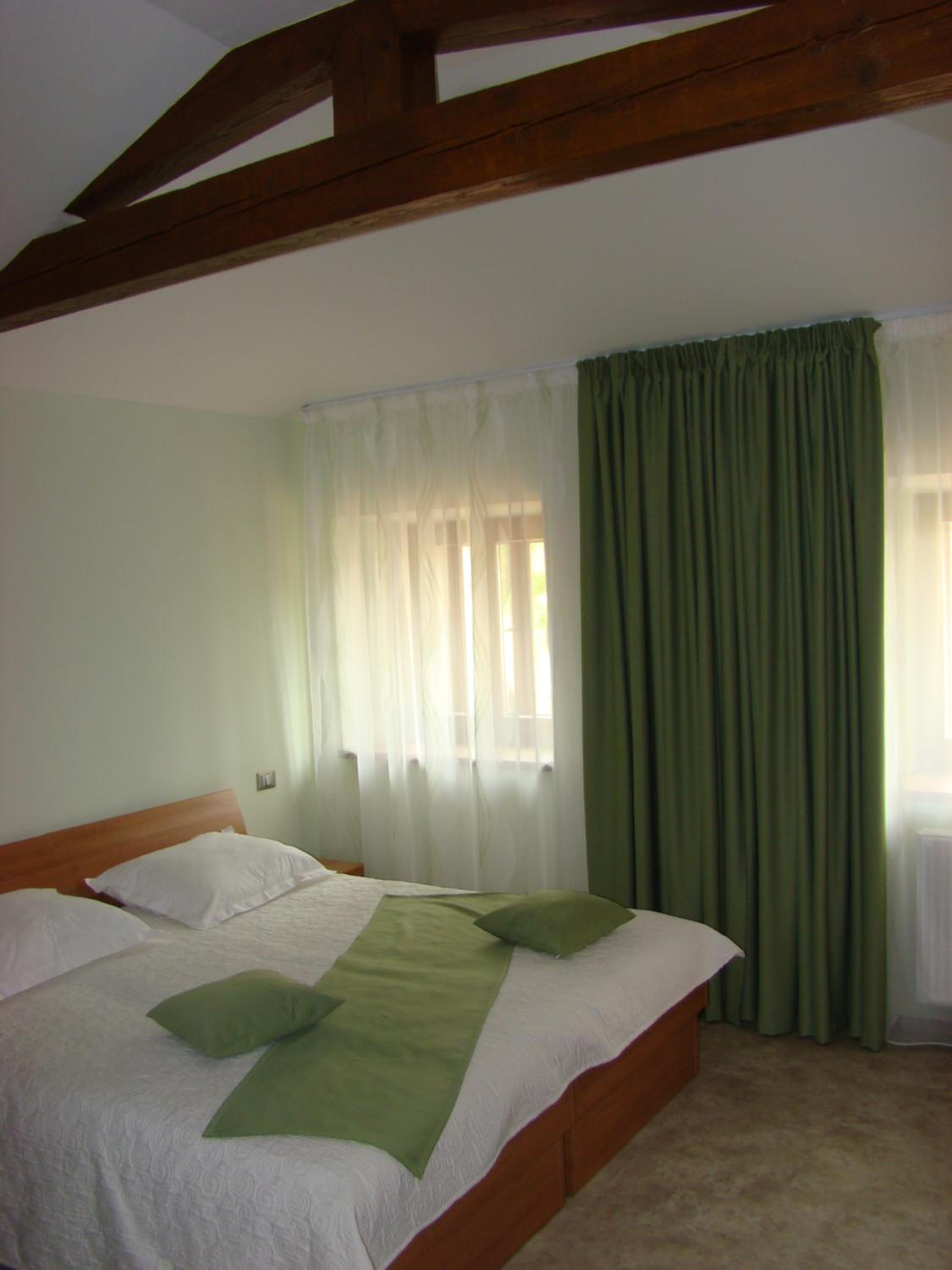 Twin Room - Photo 1