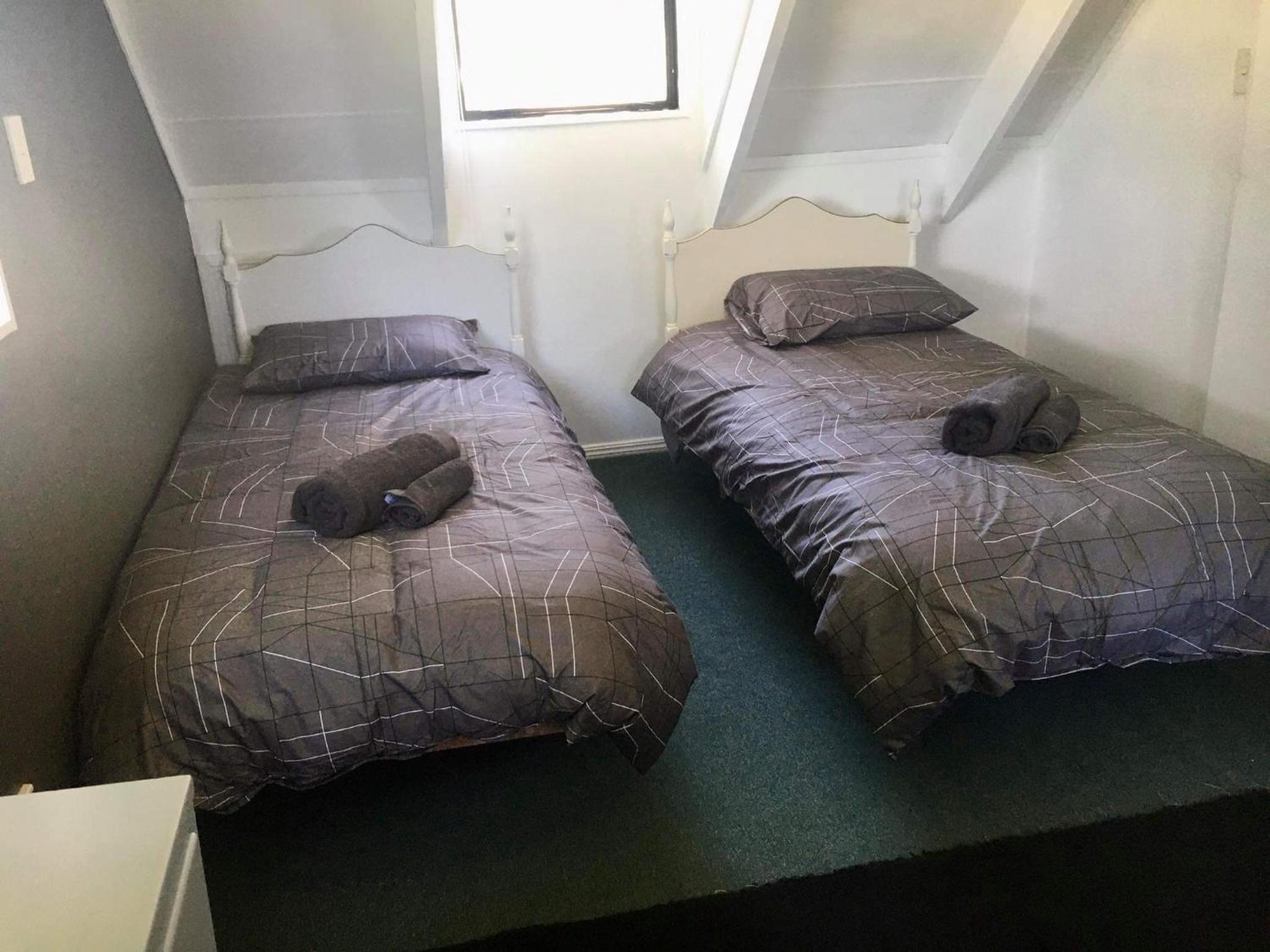 Two-Bedroom House - Photo 12