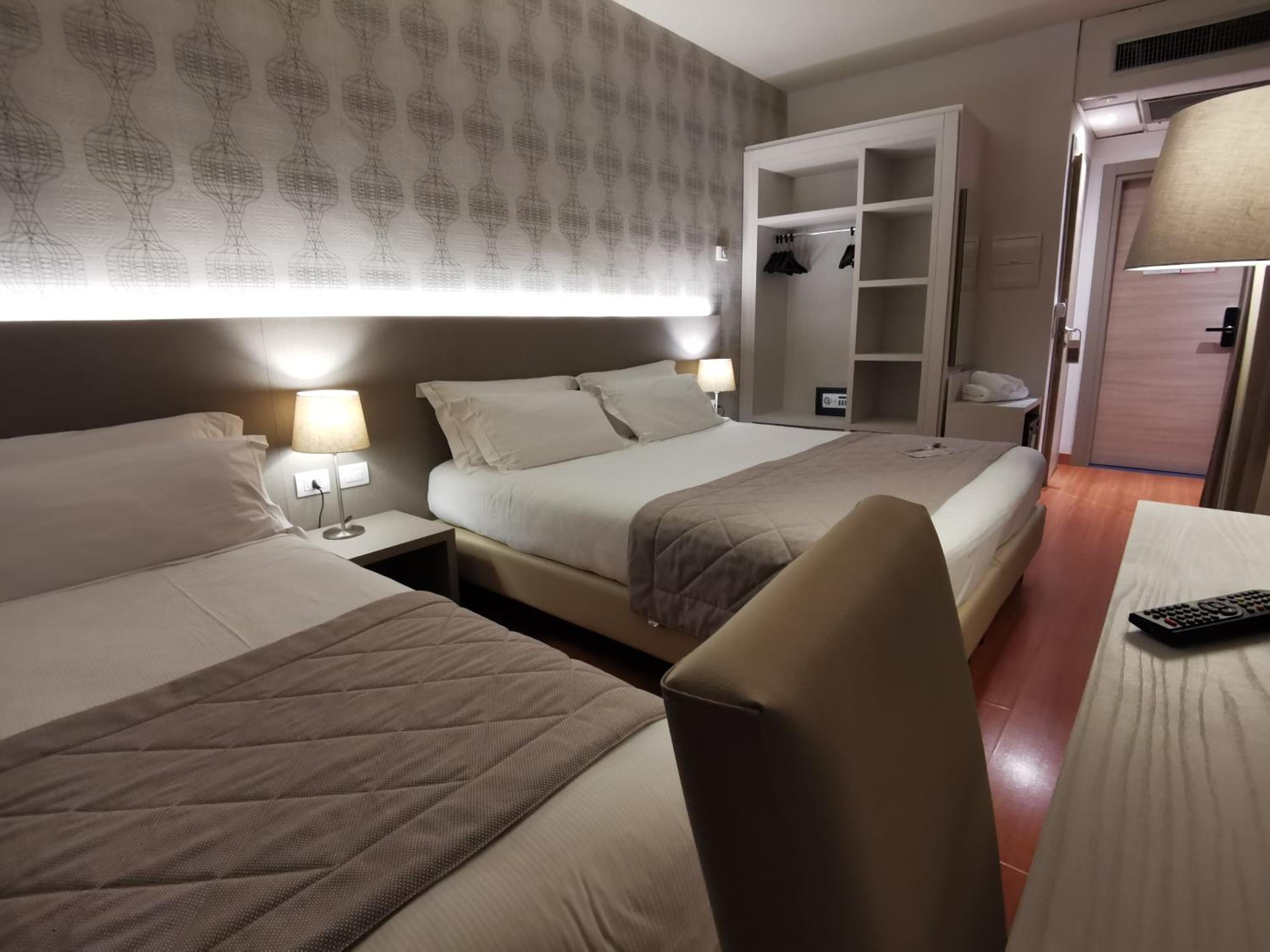Superior Triple Room photo 1