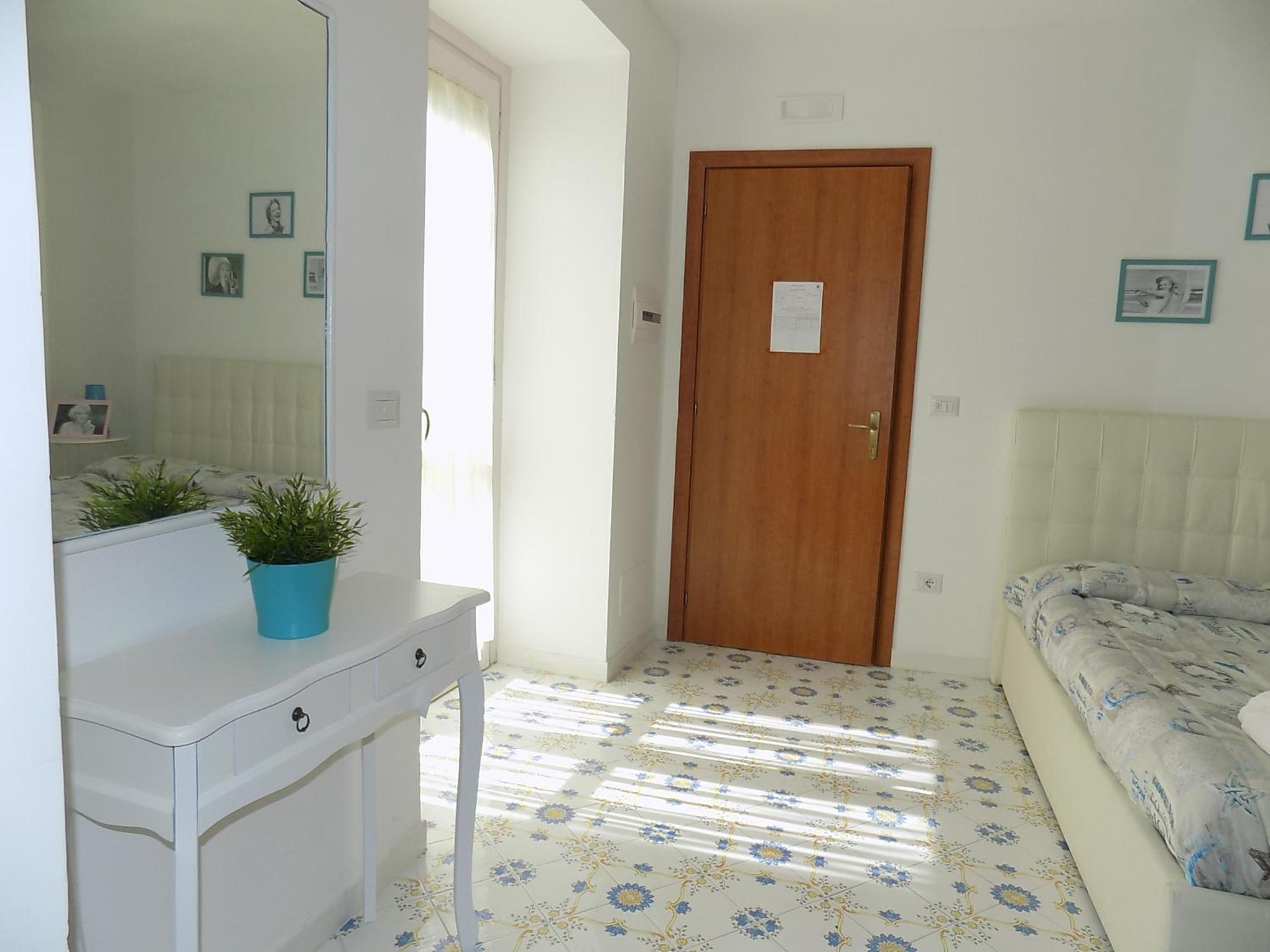 Double Room with Private Bathroom photo 1