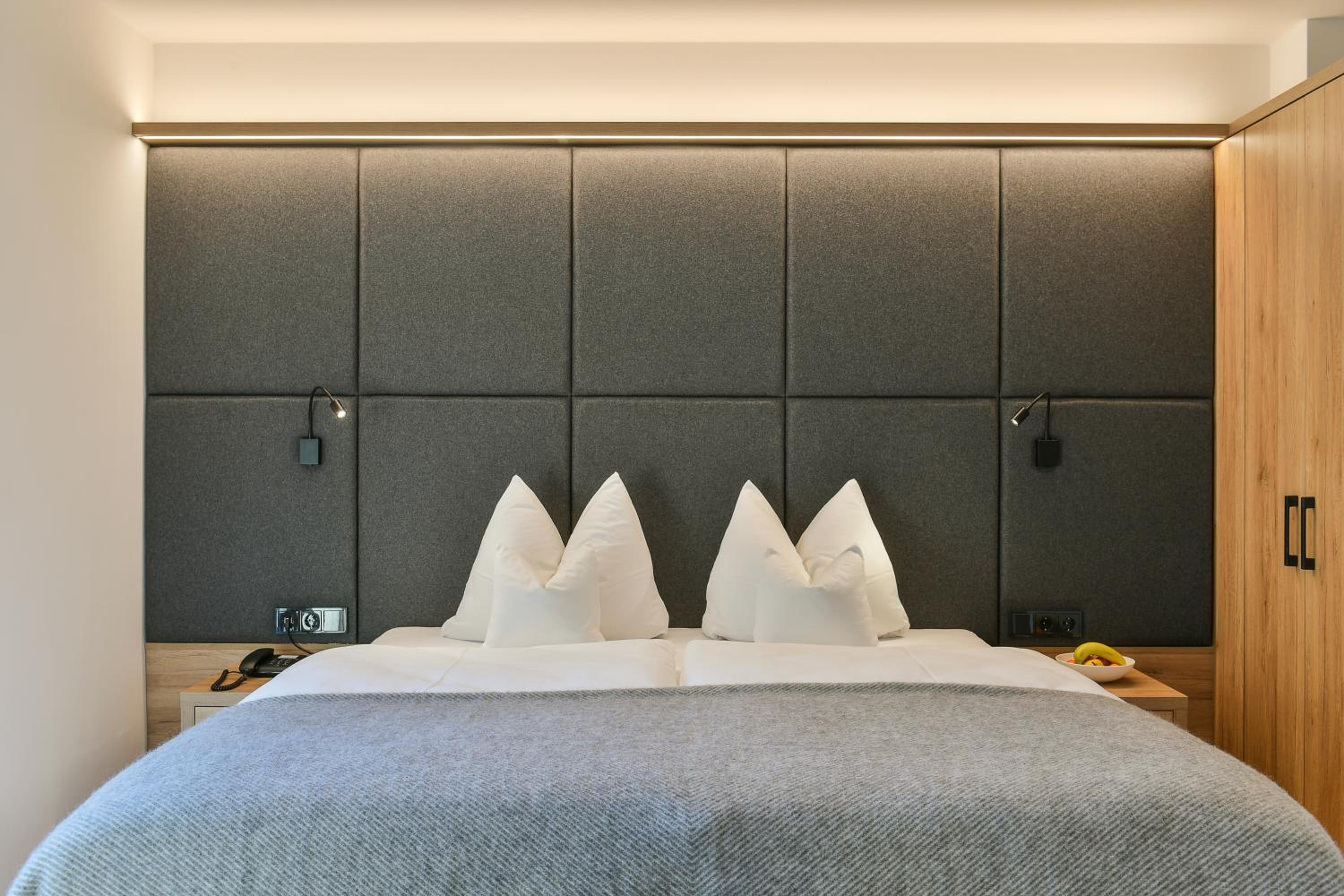 Junior Suite with Balcony photo 3