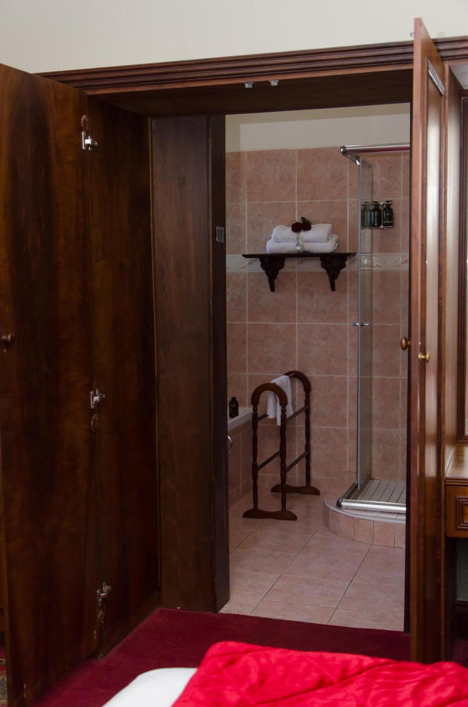 Twin/Double Room - Photo 4