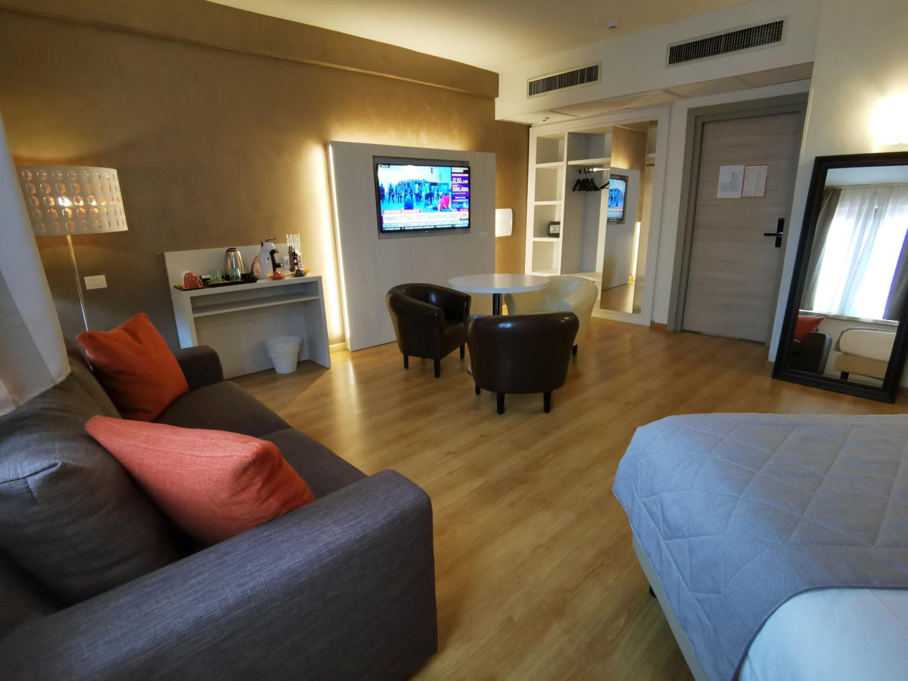 Junior Suite - Photo 5