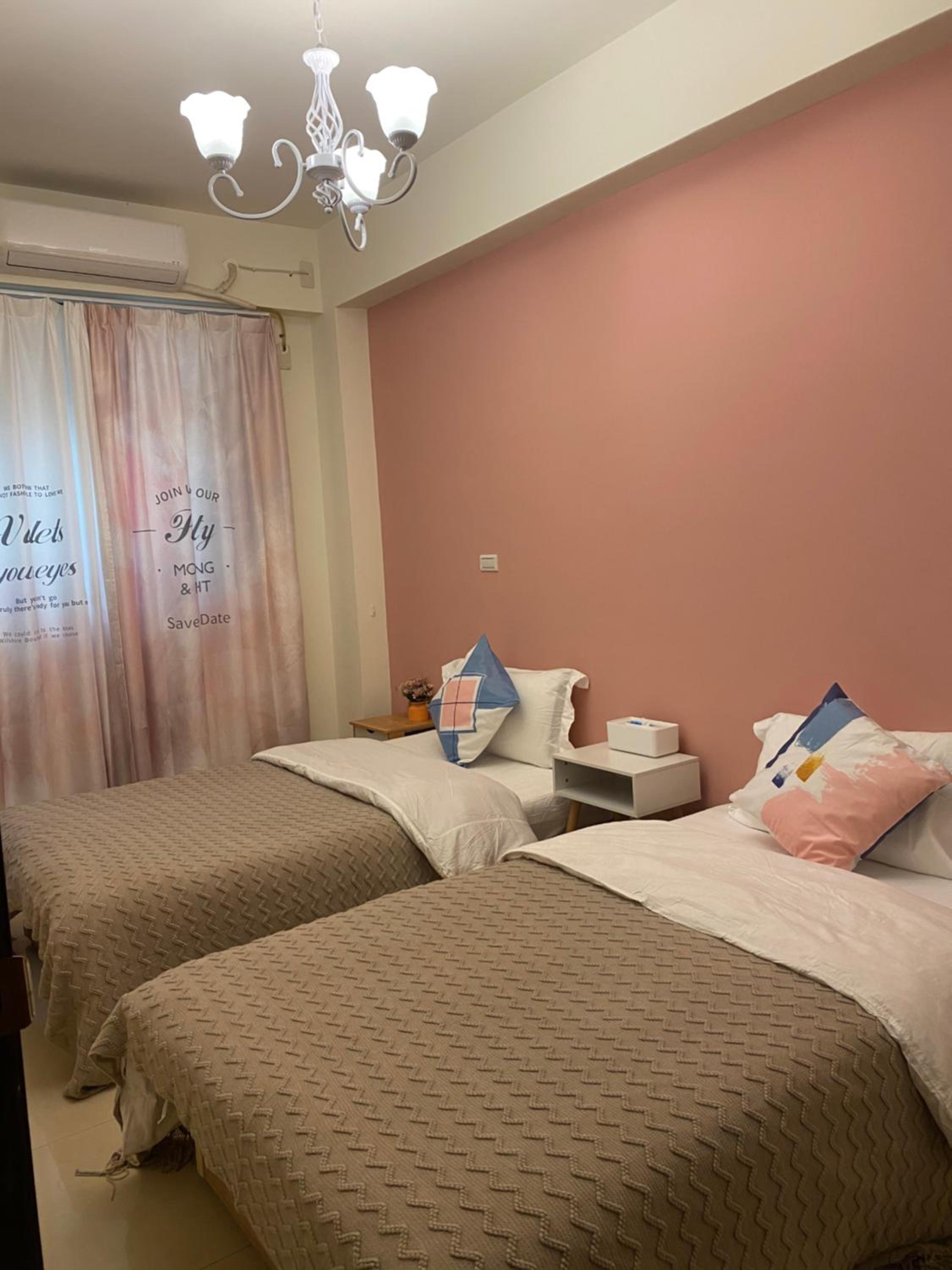 Queen Room with Balcony photo 3