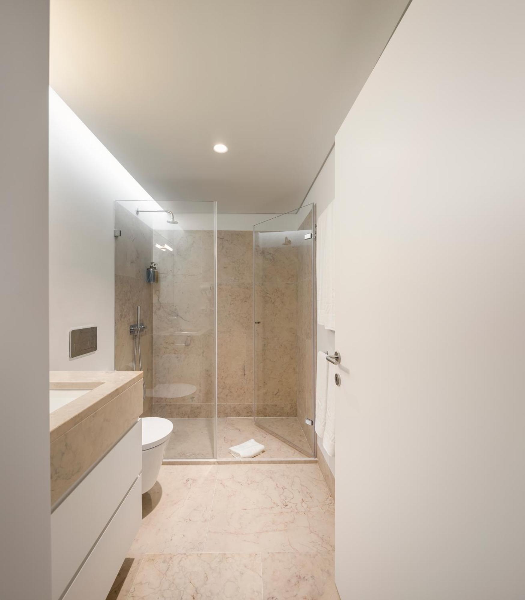 One-Bedroom Apartment - Photo 14