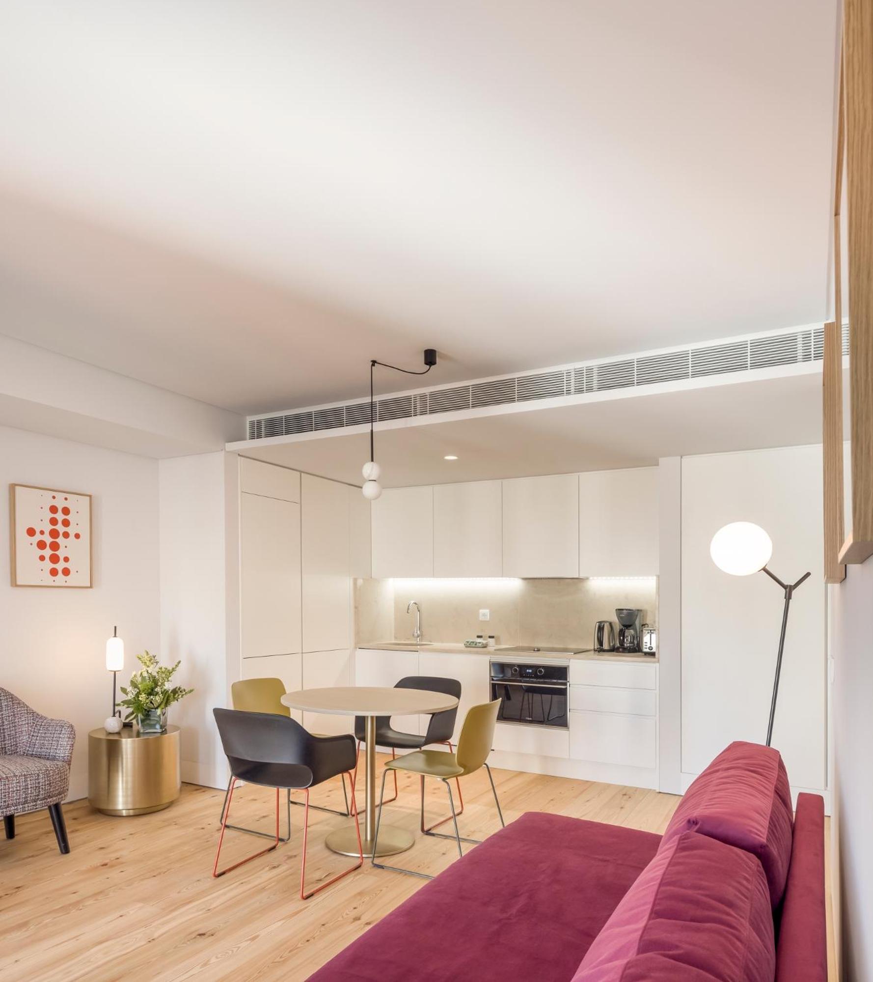 One-Bedroom Apartment - Photo 7